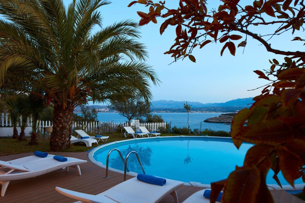 Villa Seafront Longobardi