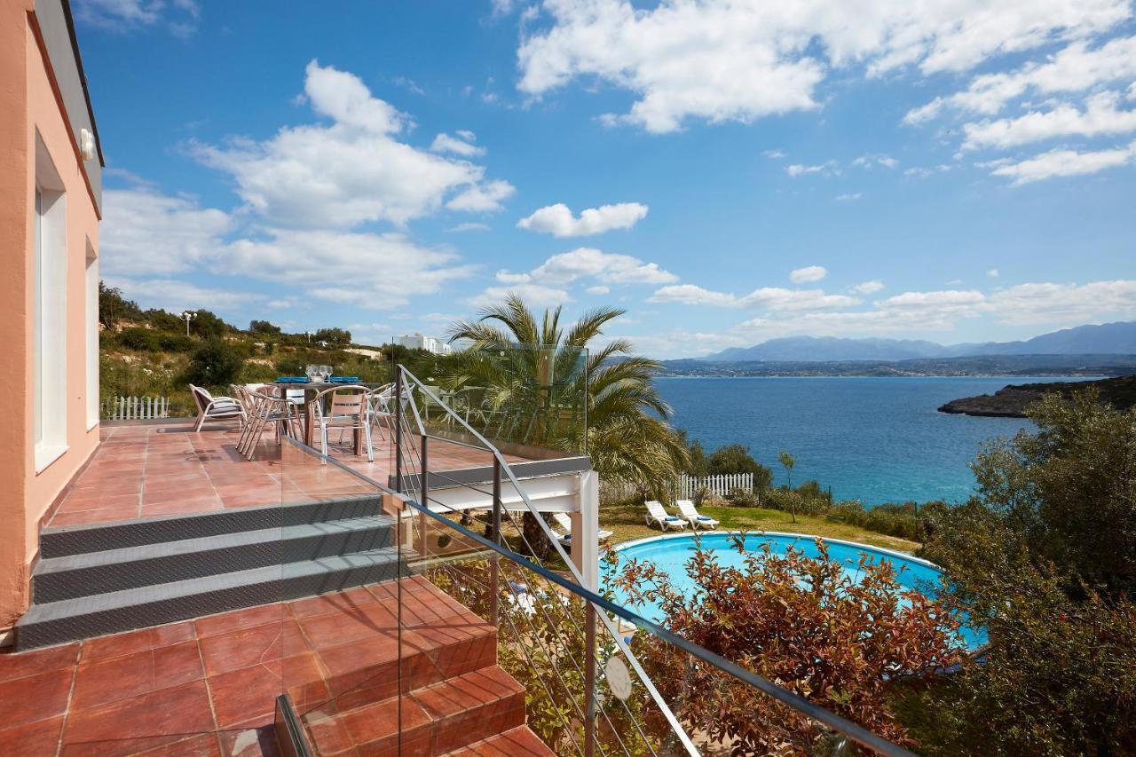 Villa Seafront Longobardi
