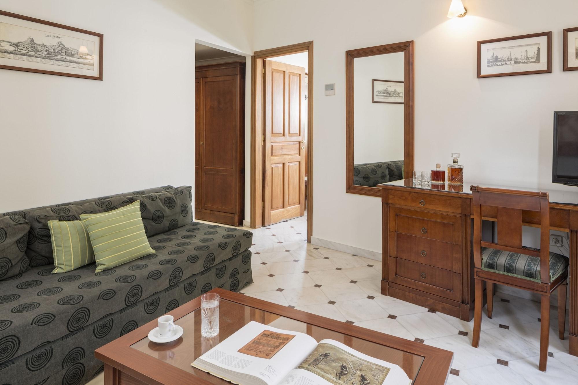 Casa Delfino & Hotel Chania (Crete)