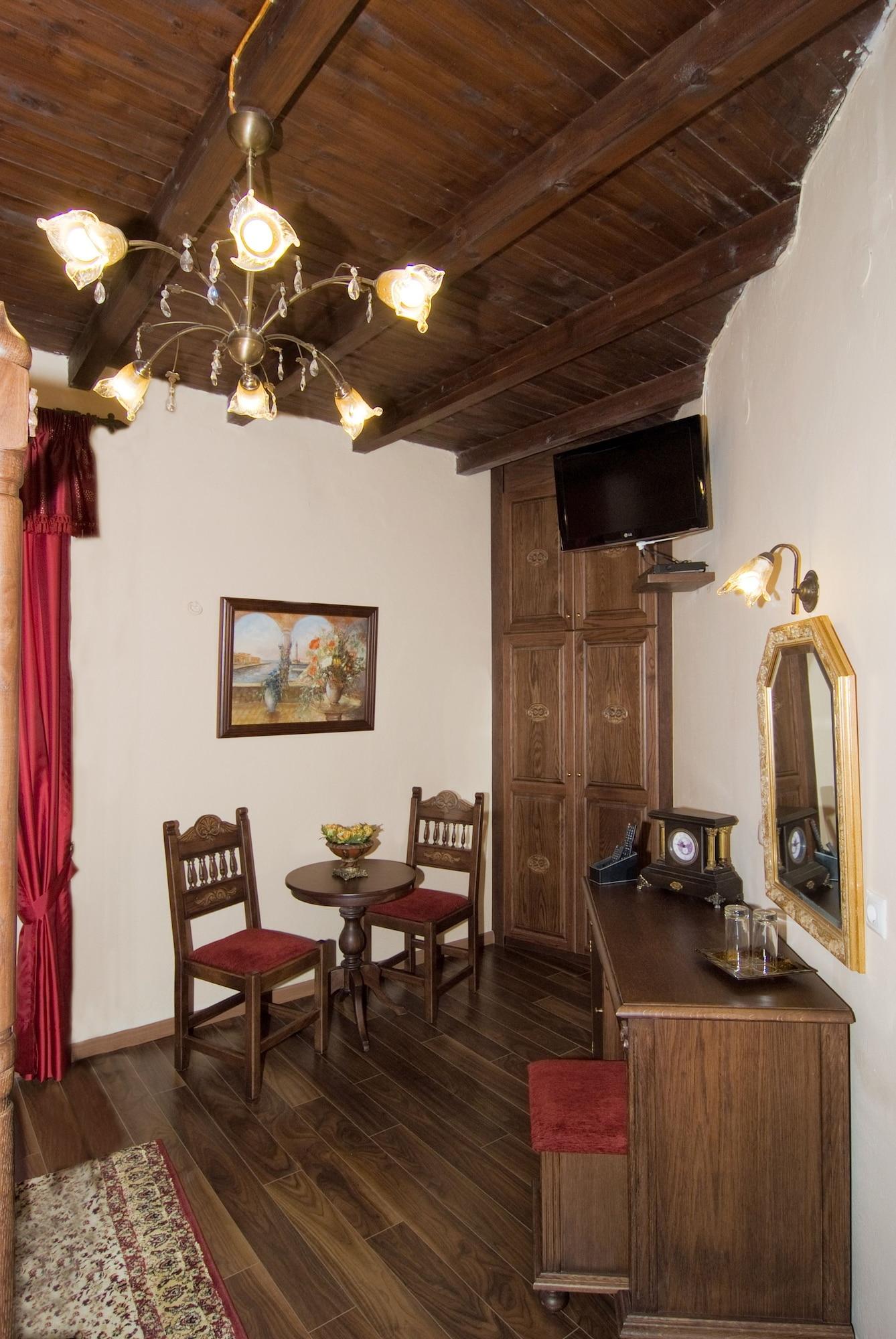 Porto Del Colombo Traditional Boutique