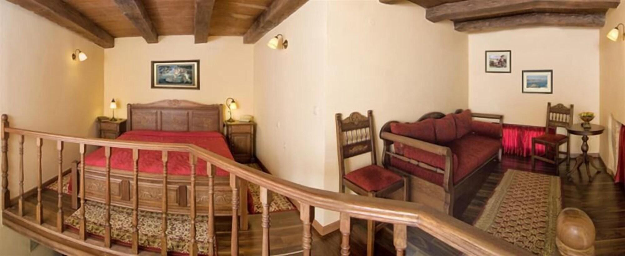 Porto Del Colombo Traditional Boutique Chania (Crete)