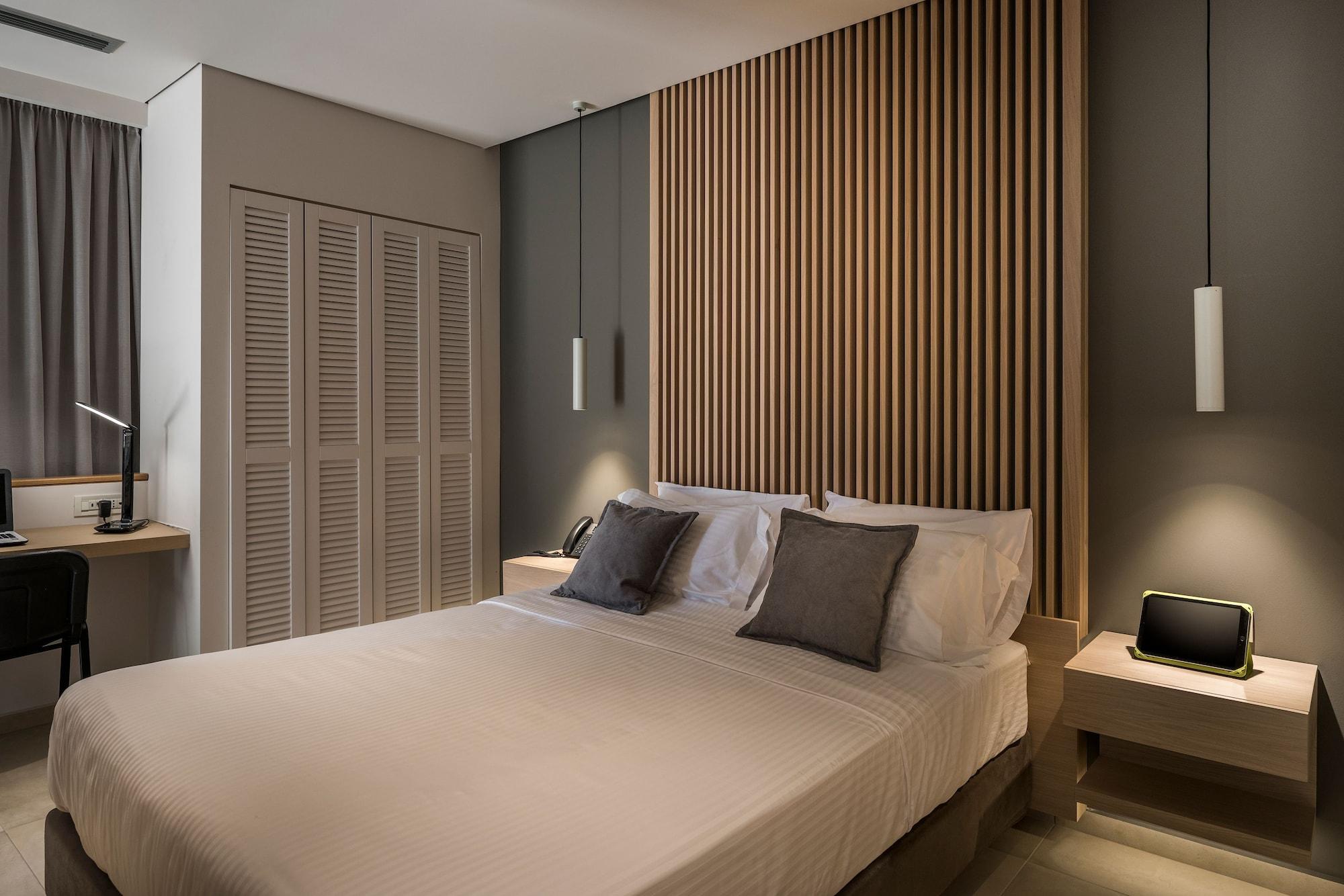 Trianon Luxury &