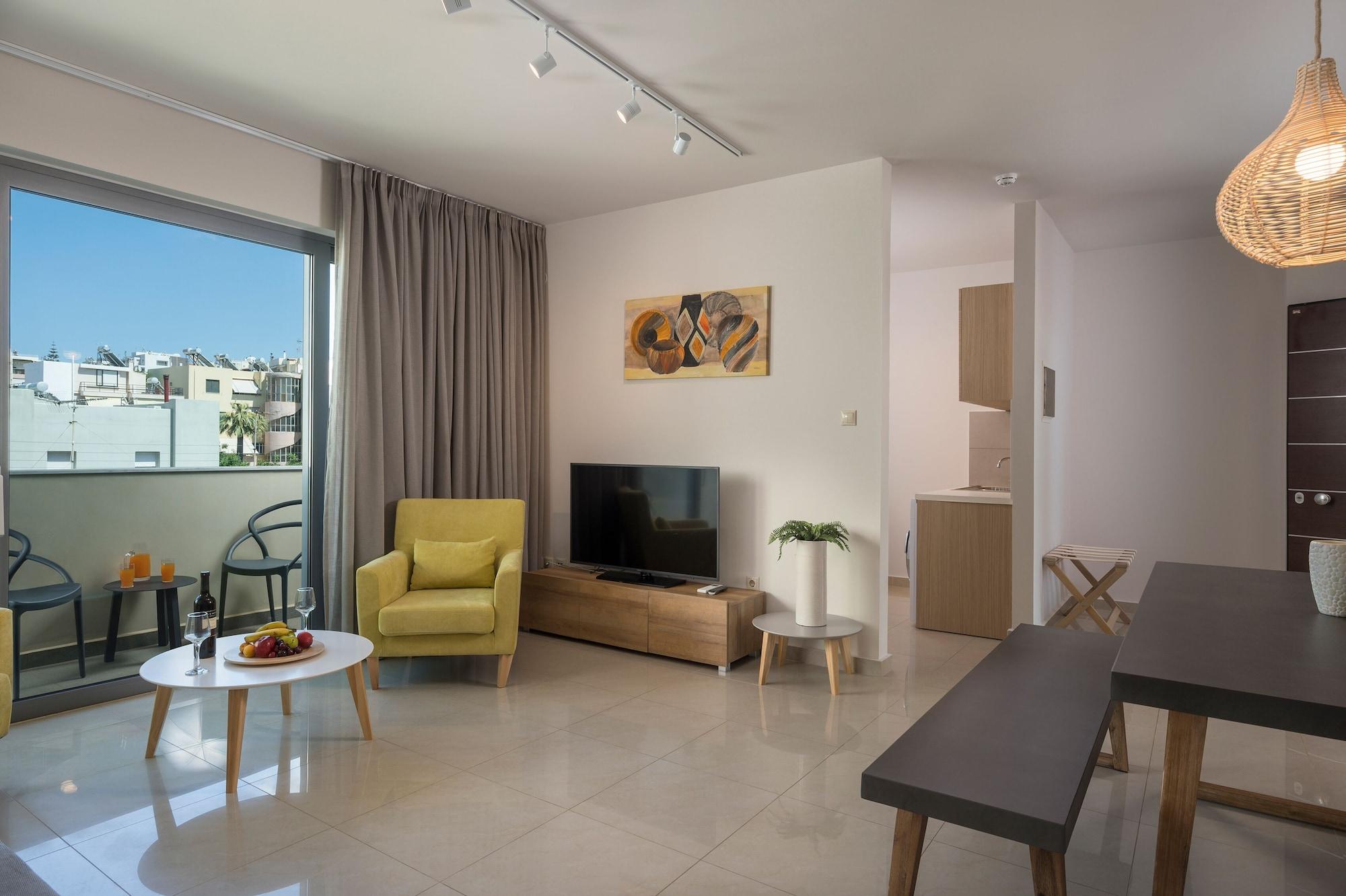 Trianon Luxury & Aparthotel