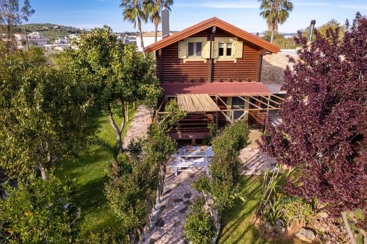 Apartment Wooden Villa, Big Garden, Mountain View *