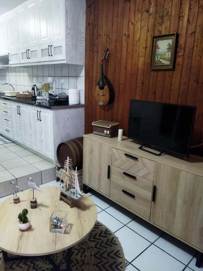 Golden Nest Holiday home *