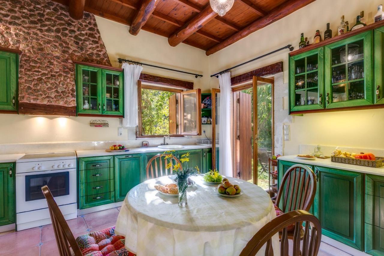 Ifigenia Lux Maisonette In Oldtown And In Theriso Vilage 14 Km Outside Of Chania * Chania (Crete)