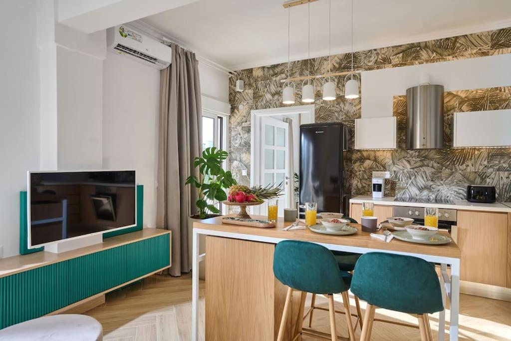 Kaizen Chania - New Just 350m Away With Private Jacuzzi And Free Parking! Apartment Chania (Crete)
