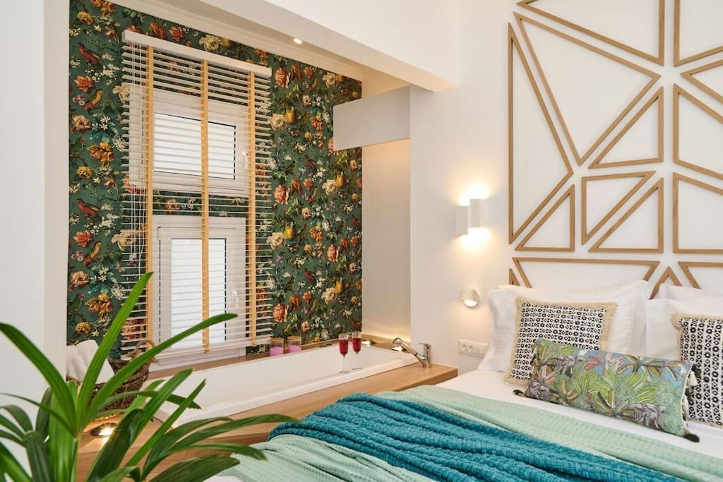 Kaizen Chania - New Just 350m Away With Private Jacuzzi And Free Parking! *