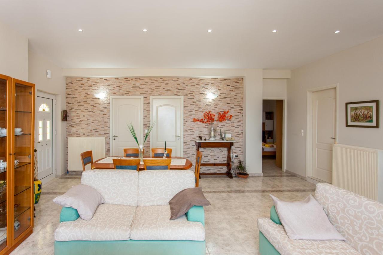 Aura Estate Apartment