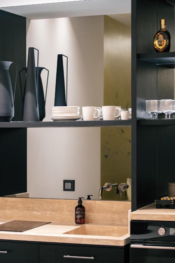 Apartment Path I & Ii - A Taste Of Elegance *