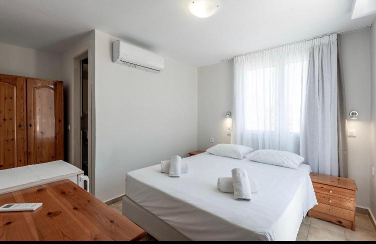 Hotel Frini *