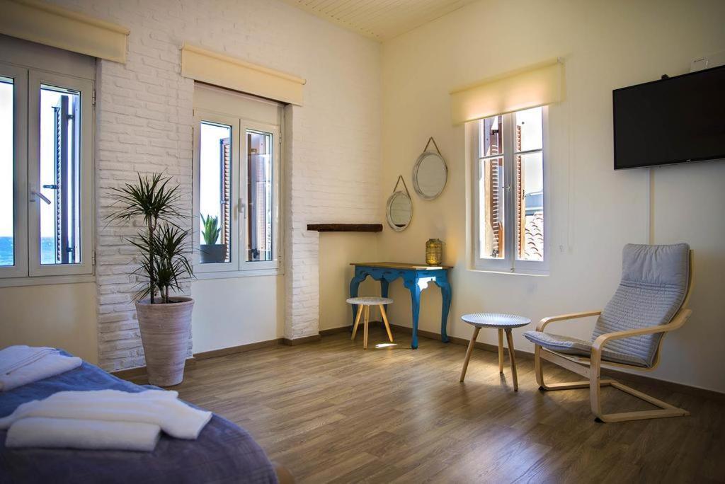 Glorious Historic Chania Seaside Villa *