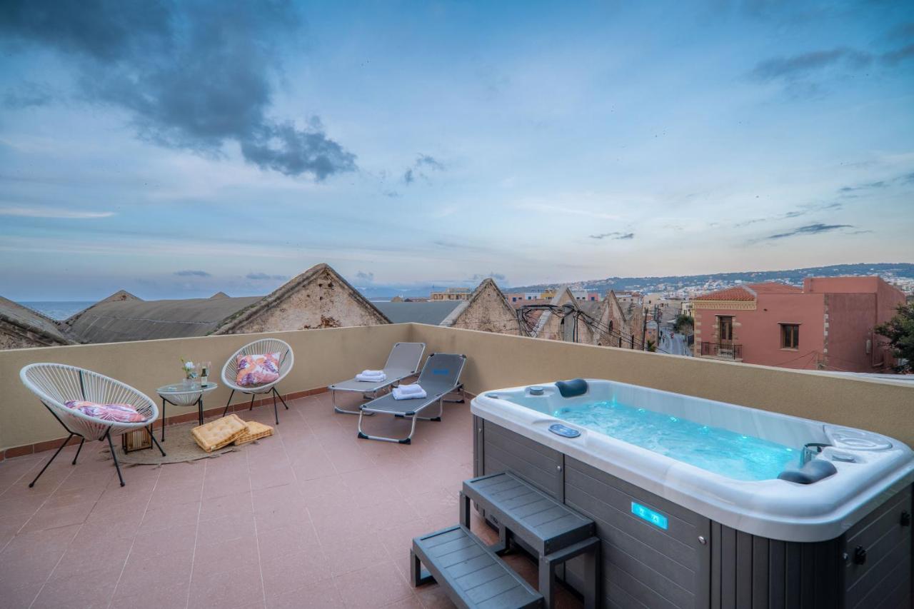 Solis Maisonette With Jacuzzi!!