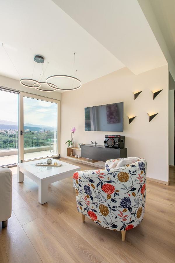 Gk Halepa Luxury Apartment
