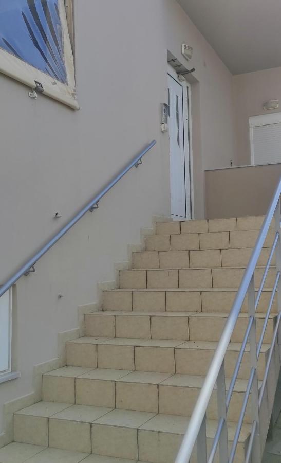 οικογένειακο με θέα 2