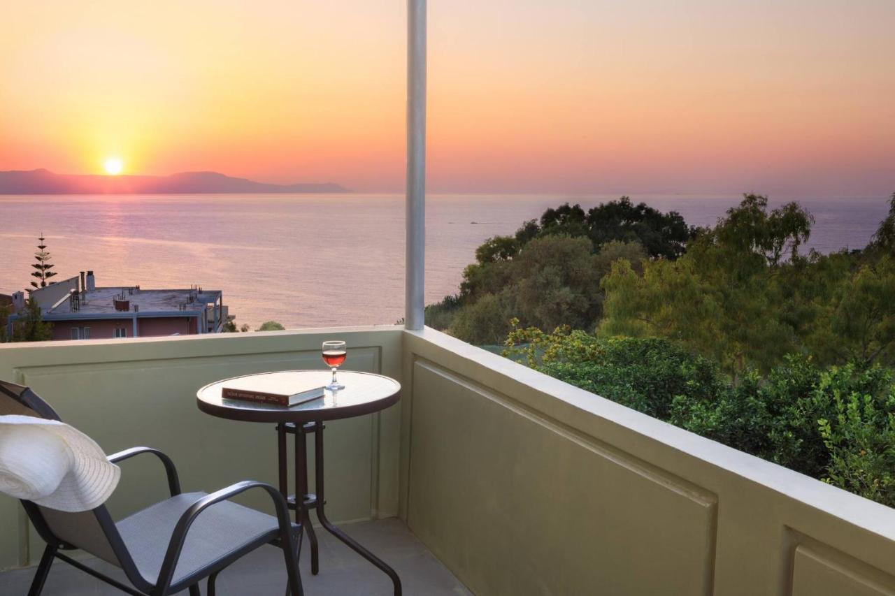 Koralia - Chanias Card Postal Majestic View Villa *
