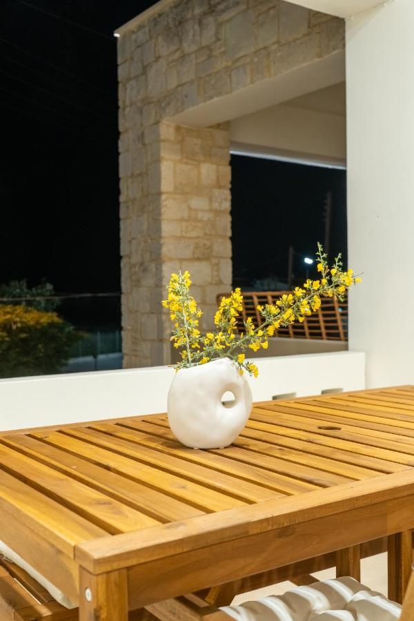 Ros Solis Luxure House *