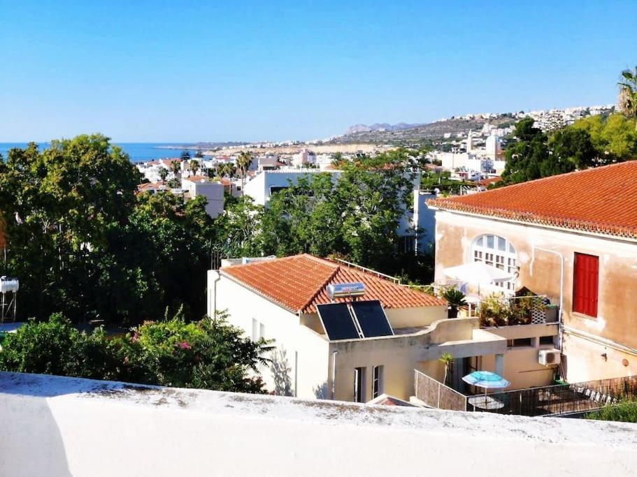 Chania Locals Rooftop Appartement