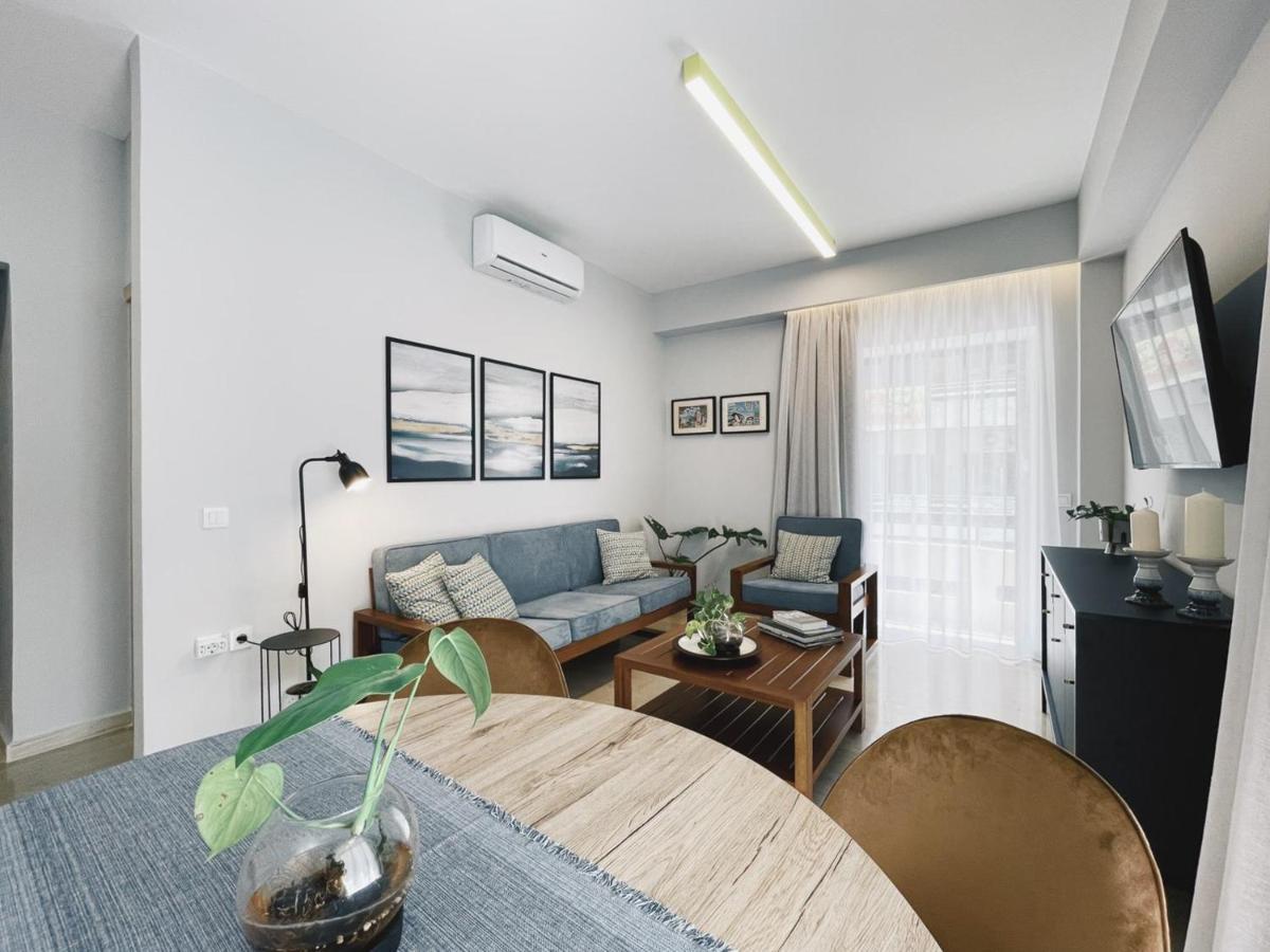 Urban Hive Chania, Your Basecamp - Fiber Wifi Chania (Crete)
