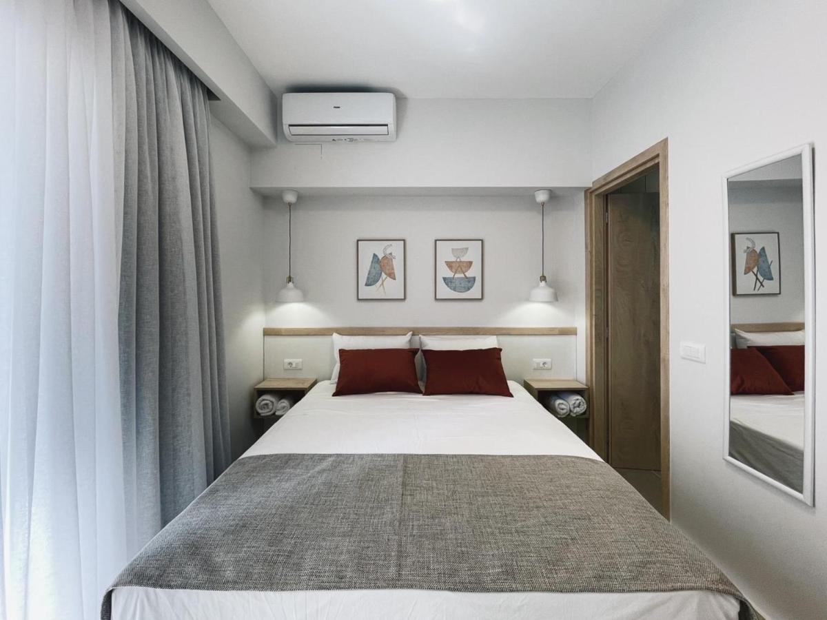 Urban Hive Chania, Your Basecamp - Fiber Wifi *