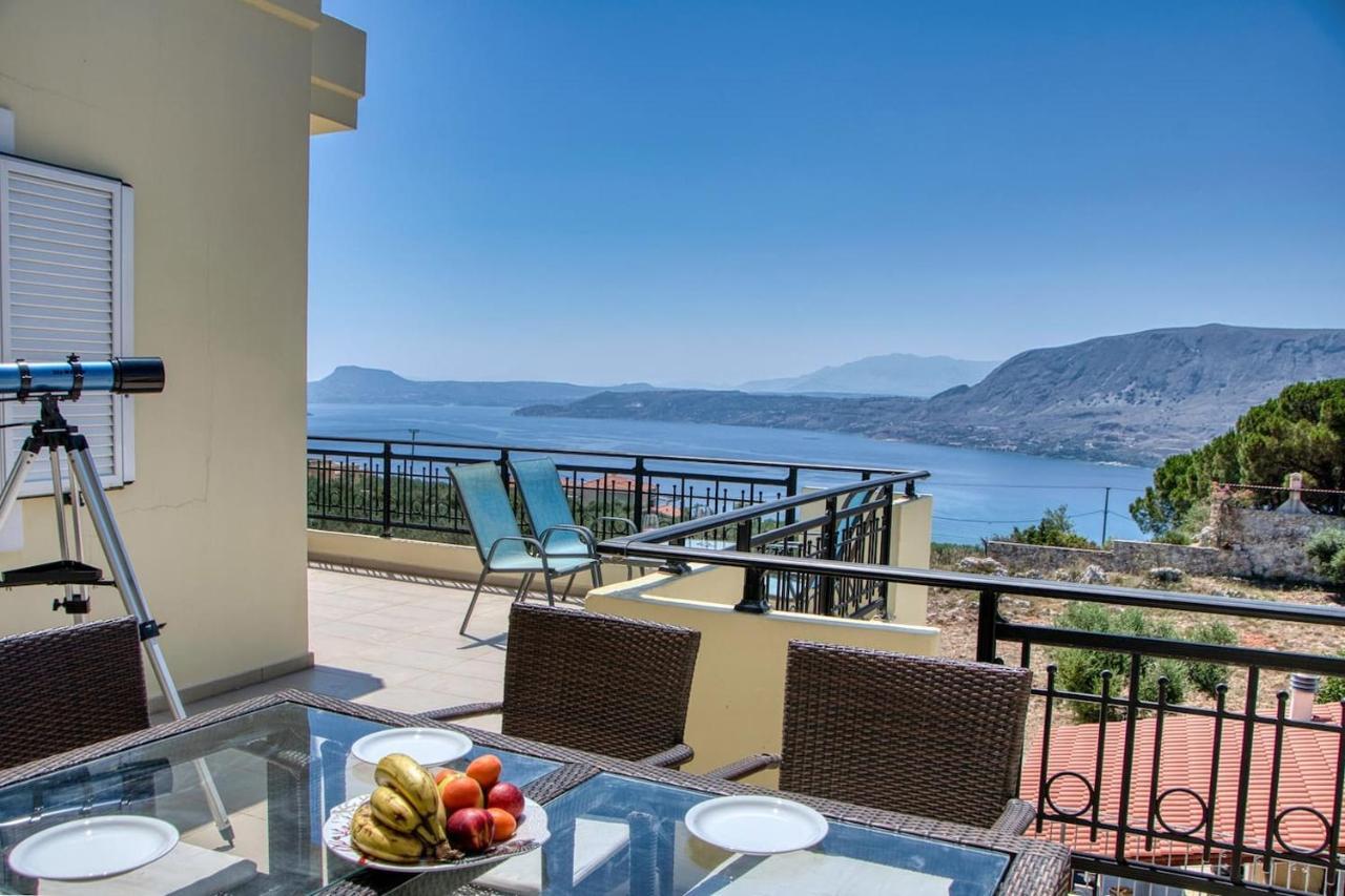 Souda Bay View With Private Pool Near Chania Apartment
