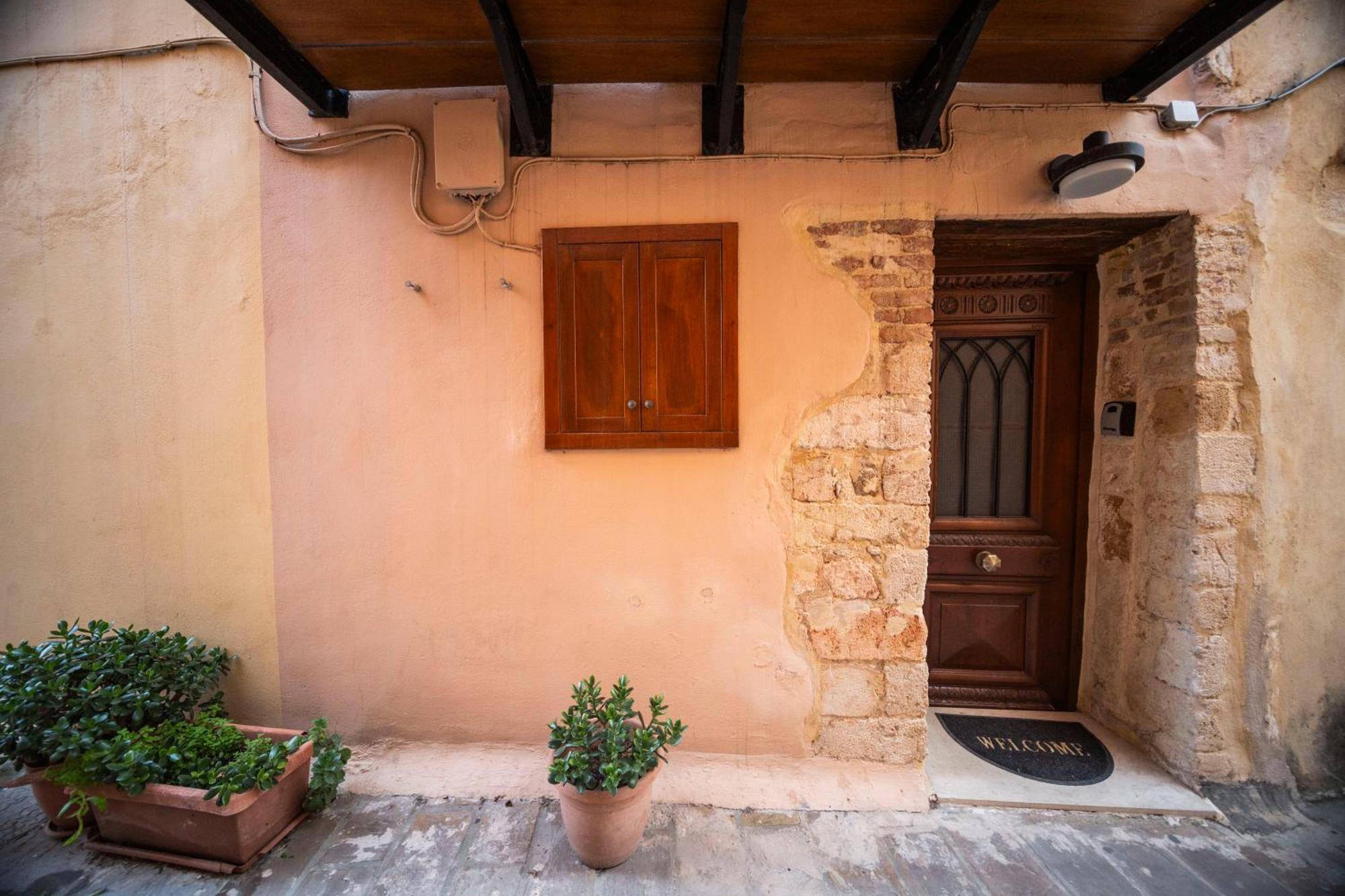 Athena's House * Chania (Crete)