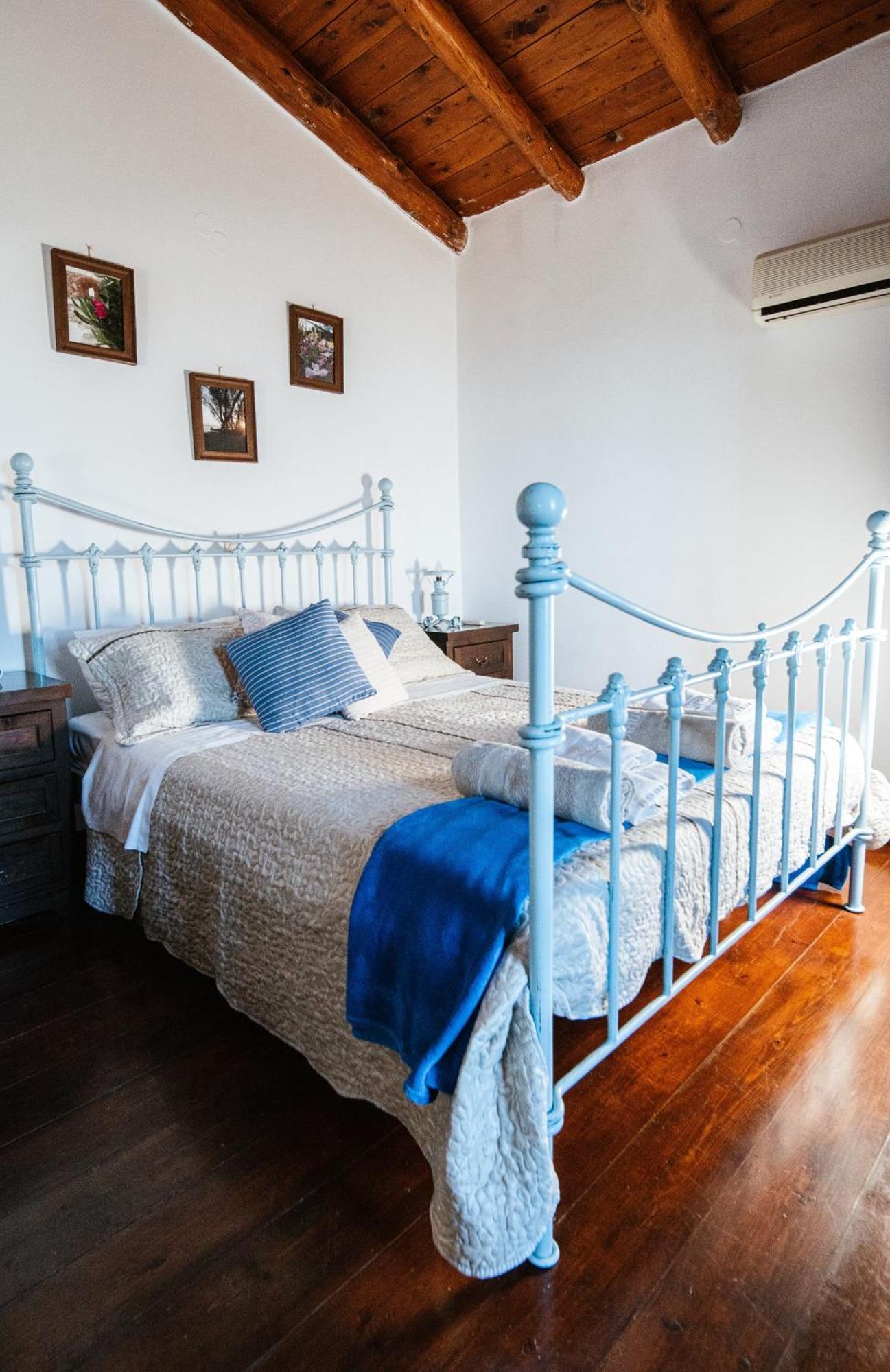 Your-villa, In Crete Villa