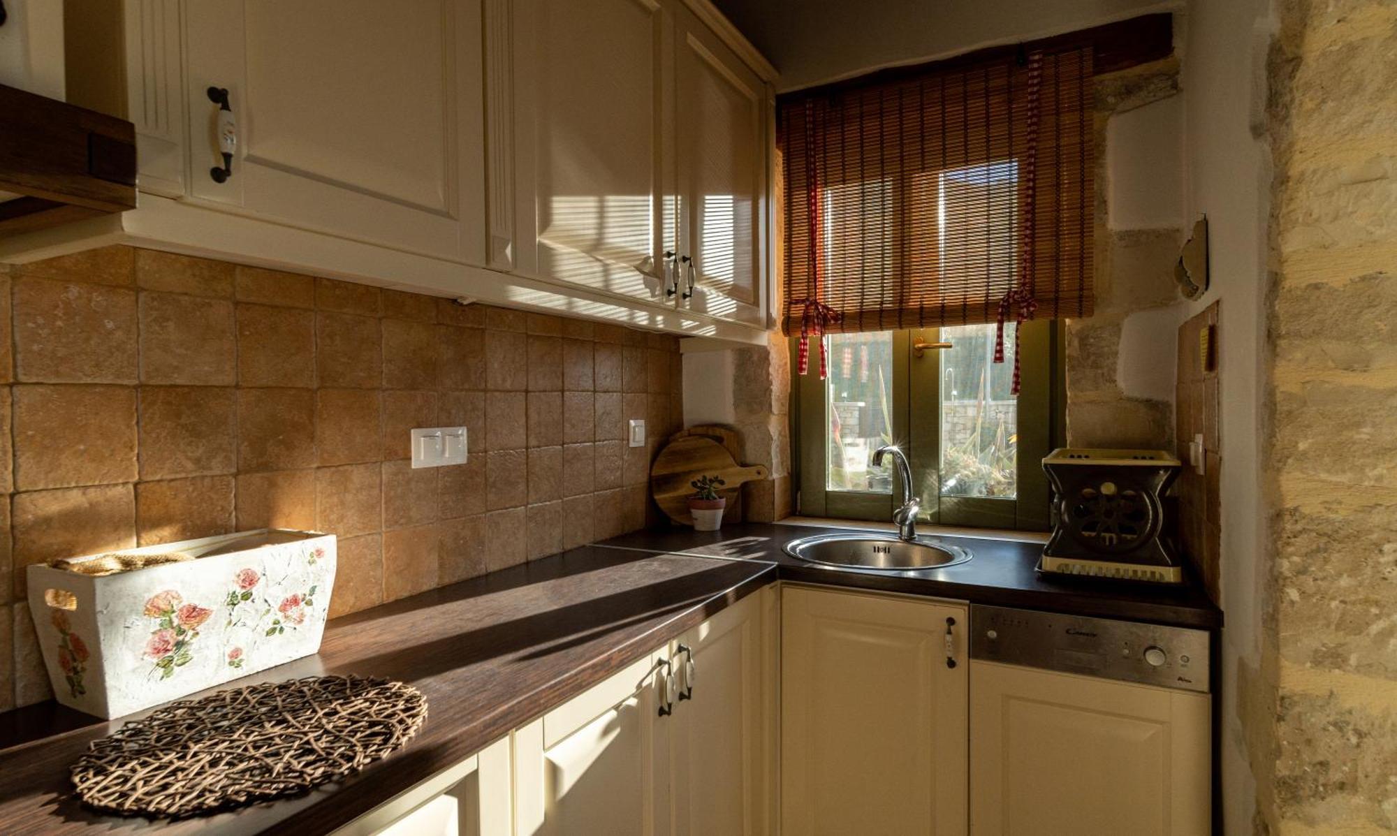 Your-villa, In Crete * Chania (Crete)