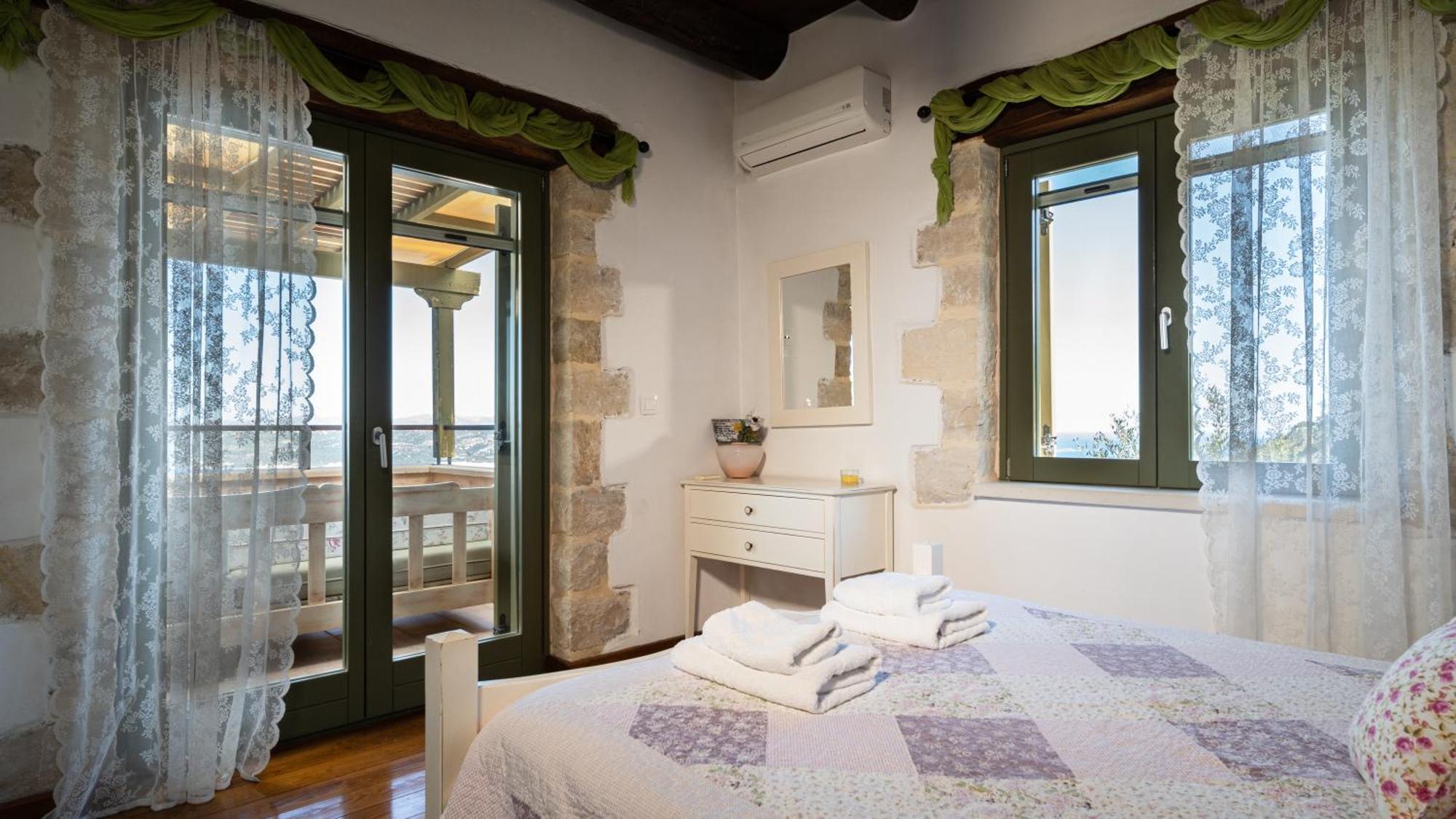 Your-villa, In Crete Villa