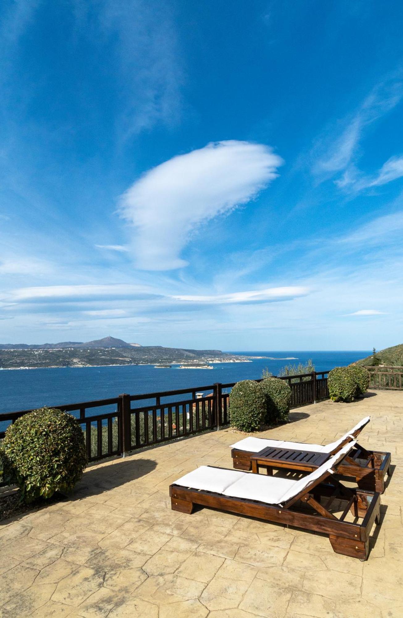 Your-villa, In Crete Chania (Crete)