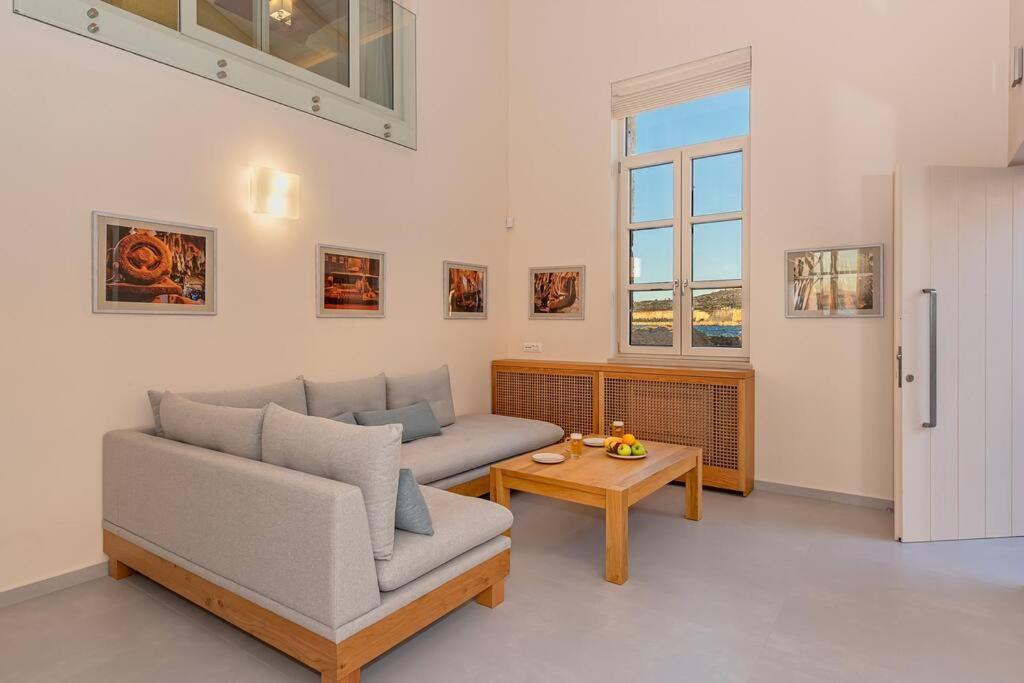 Hippocampo Waterfront Villa Chania (Crete)
