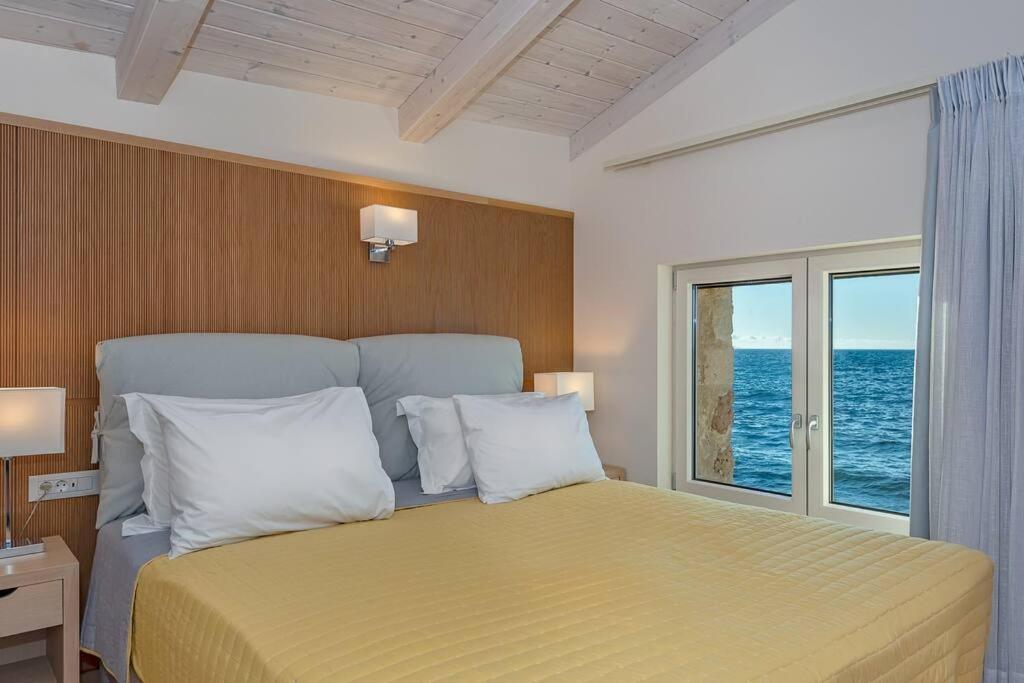 Hippocampo Waterfront Villa Chania (Crete)