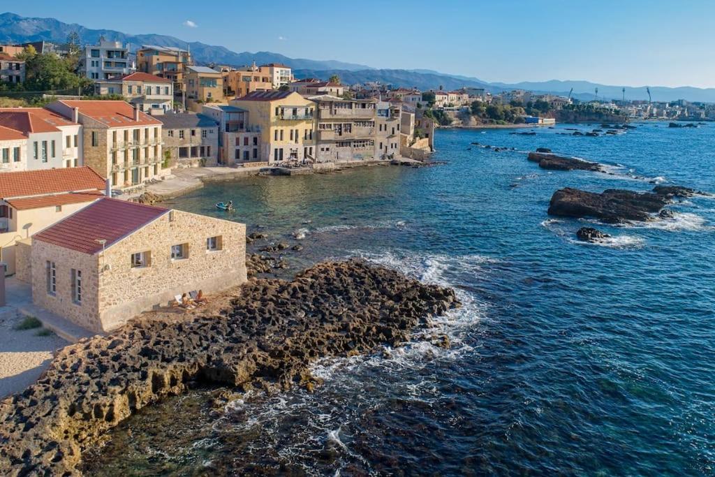 Hippocampo Waterfront Villa Chania (Crete)