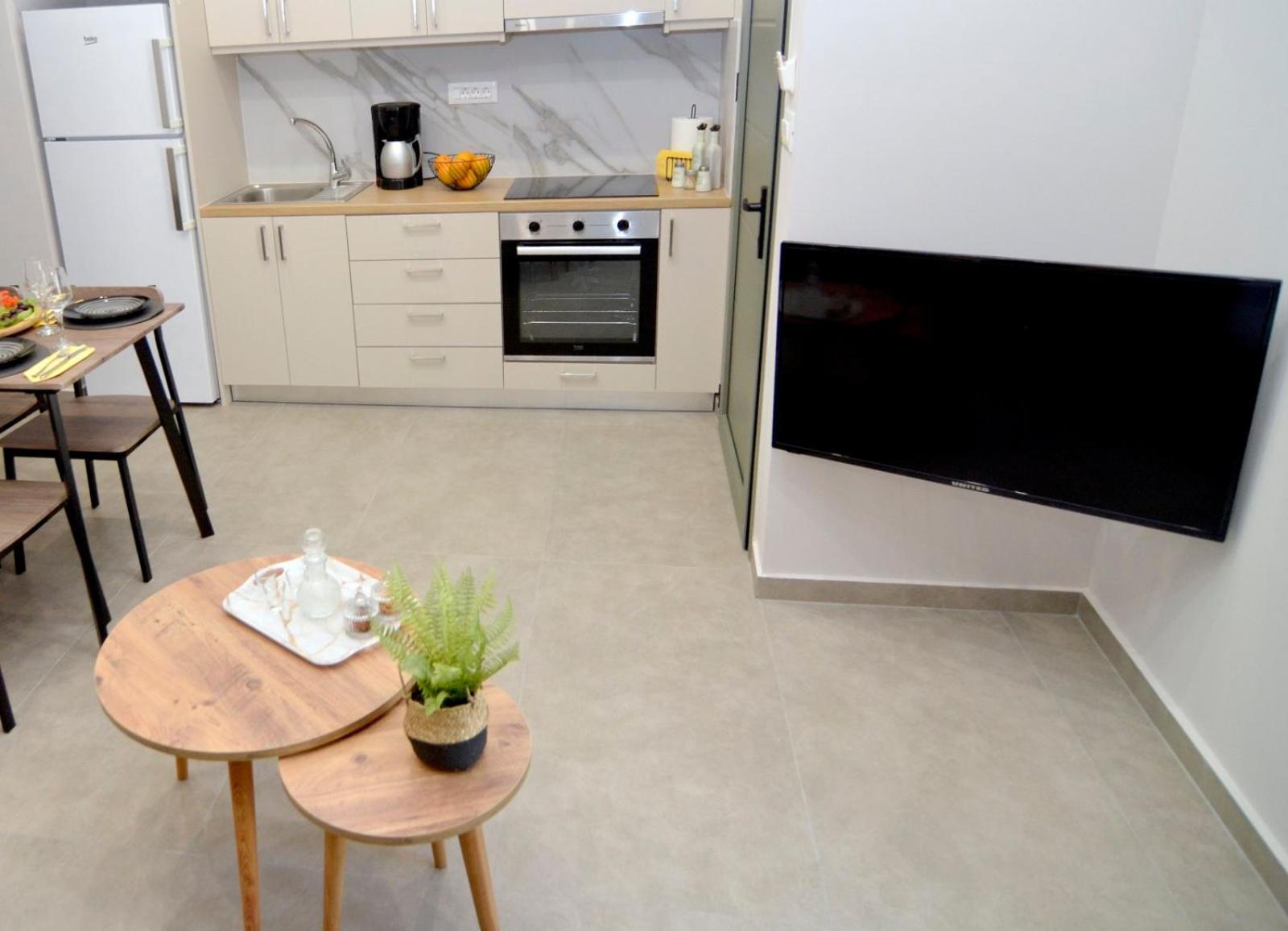 Manolis Cozy Apartment *