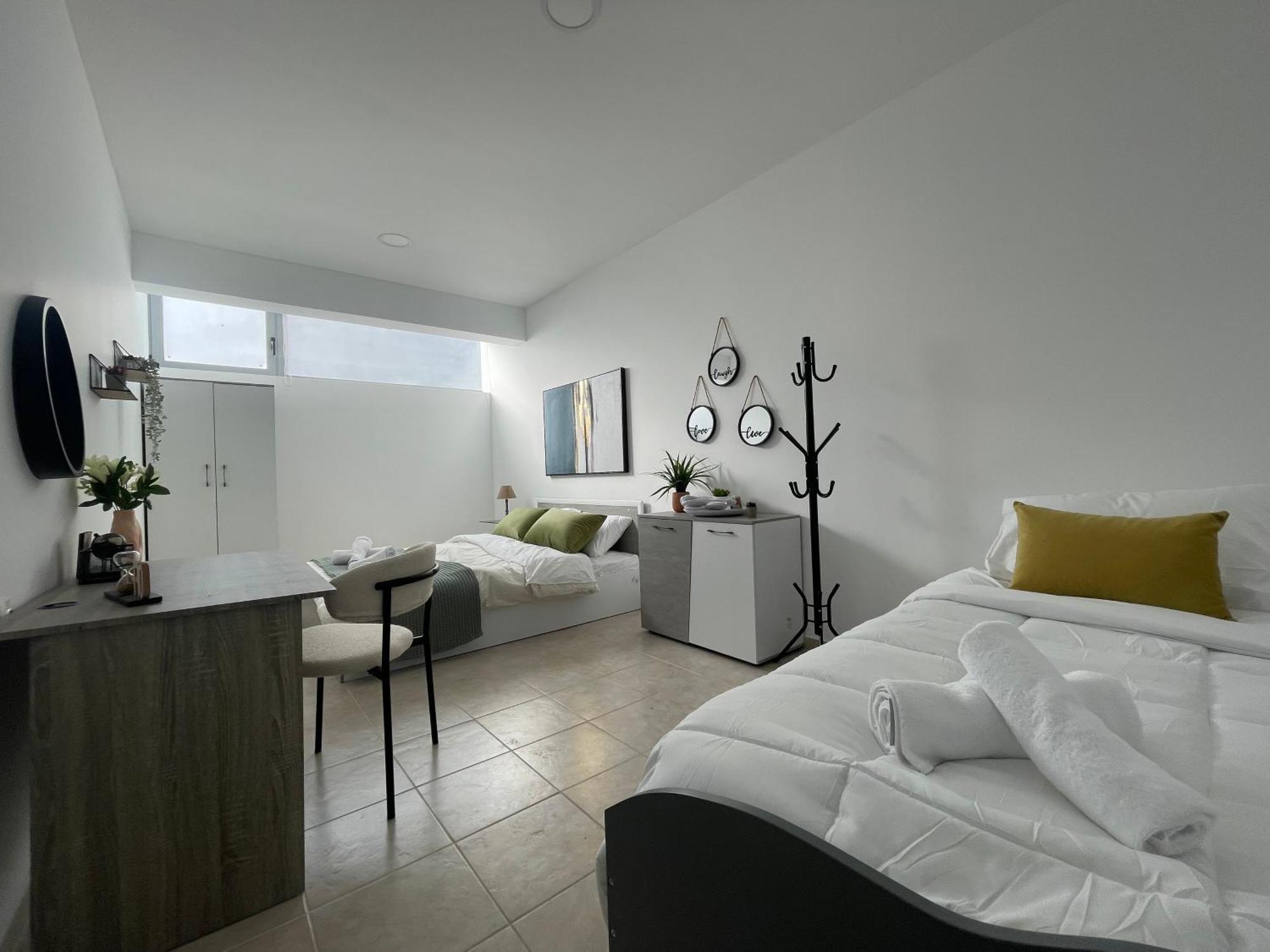 Aiolos Chania Center Luxury Near The Garden Appartement