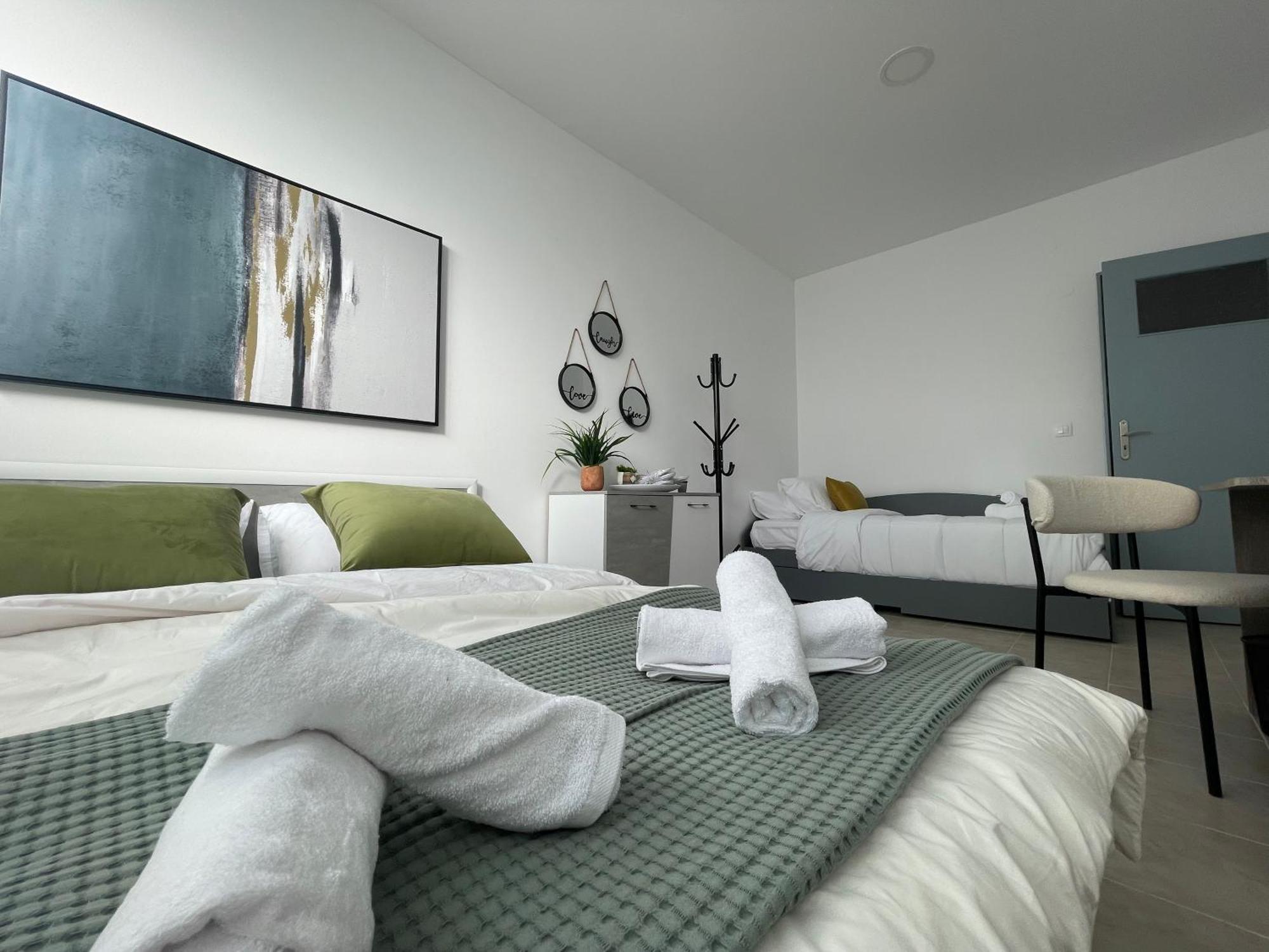 Aiolos Chania Center Luxury Near The Garden Appartement *