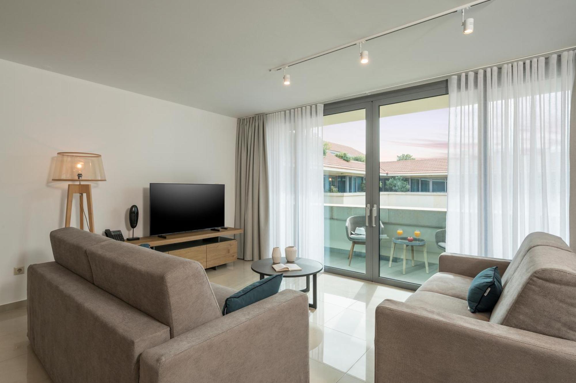 Aparthotel Trianon Luxury & 4*