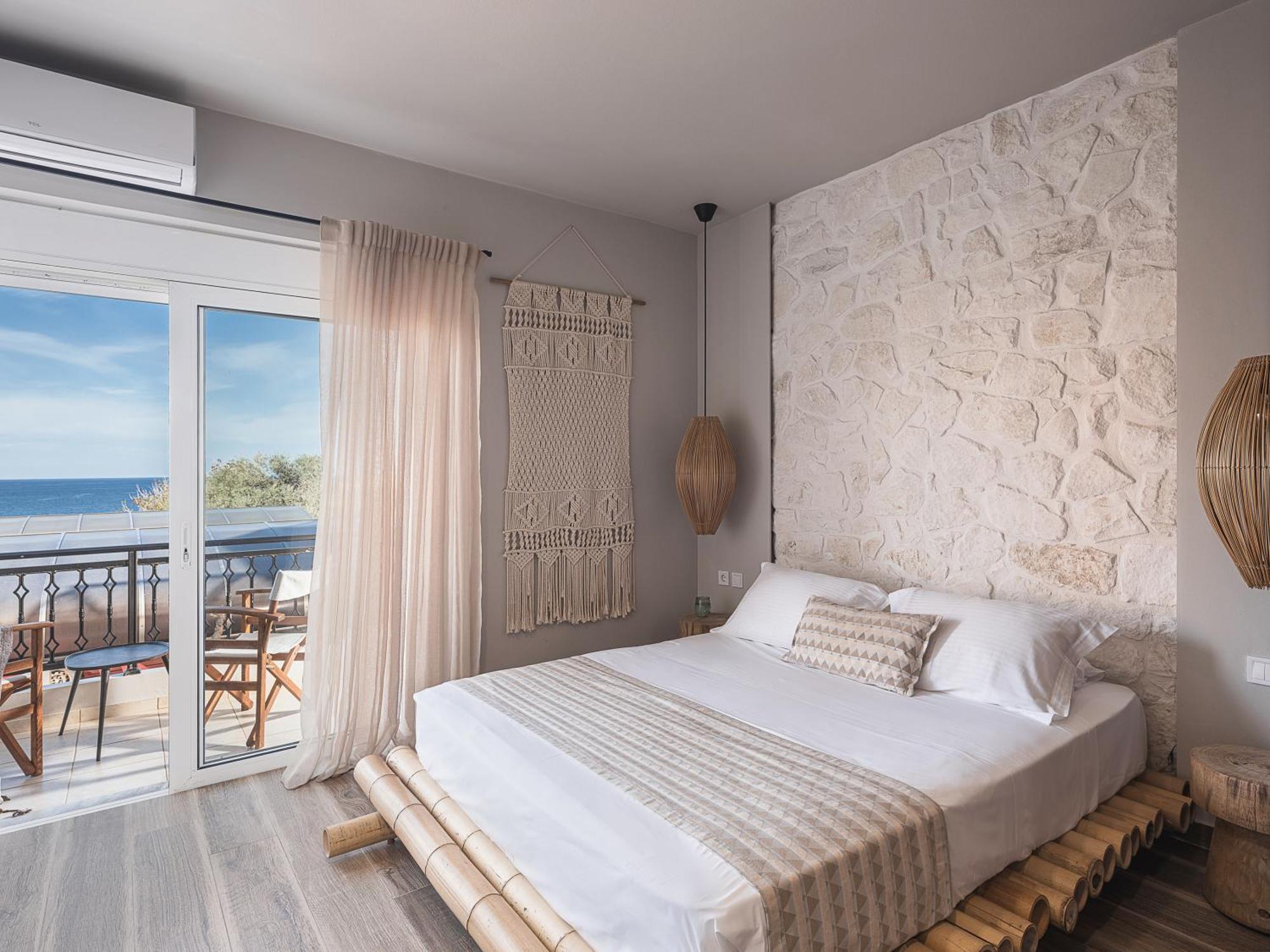 Cancun Deluxe * Chania (Crete)