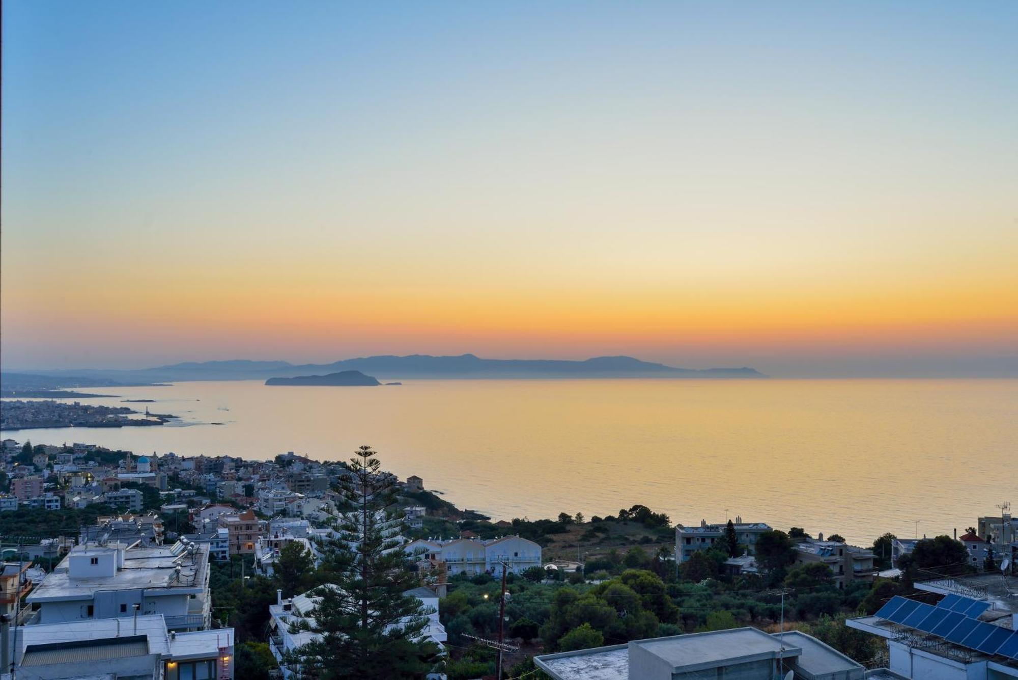 Apartment Loucerna Chania *