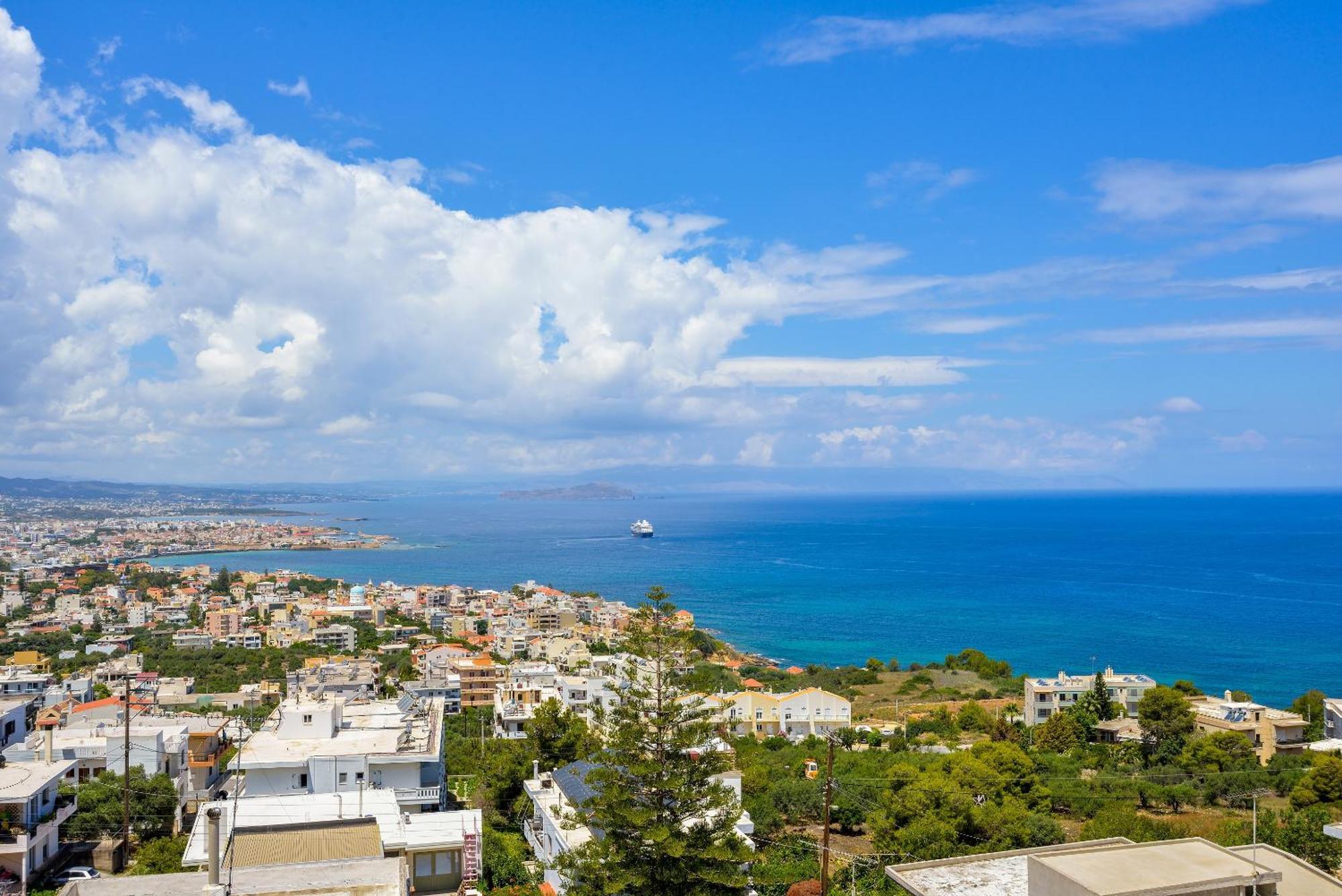 Loucerna Chania Apartment *