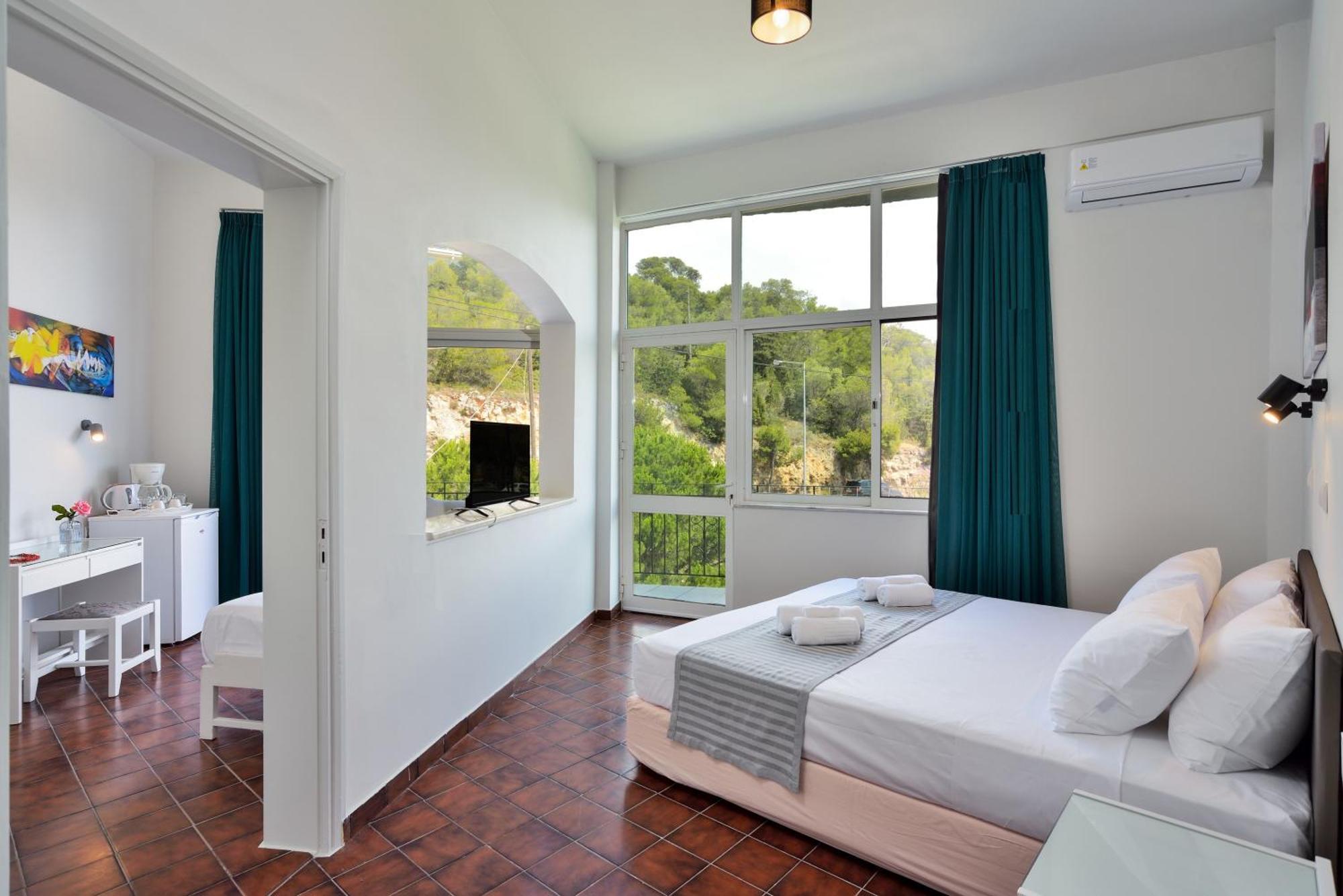 Apartment Loucerna Chania *