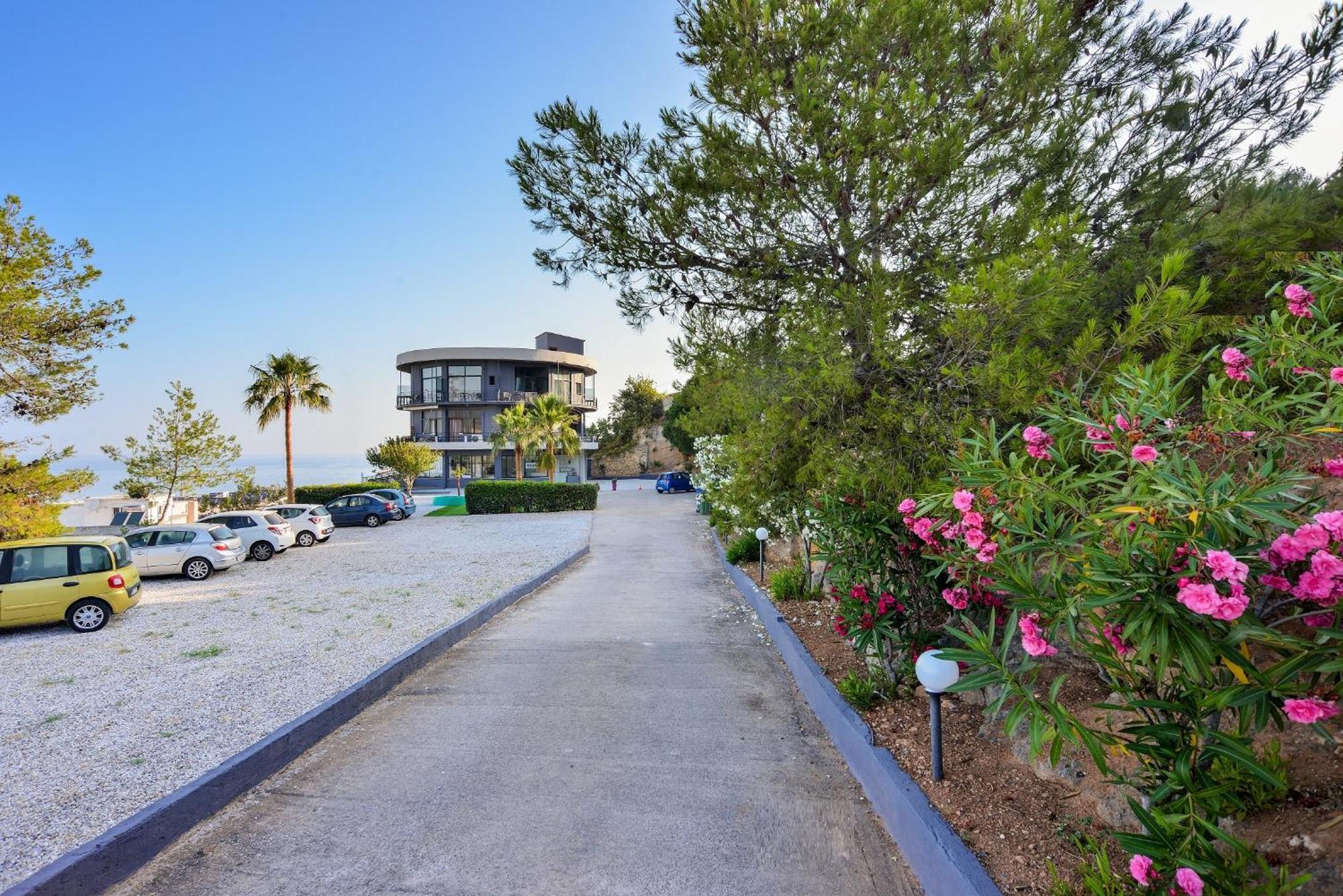 Loucerna Chania