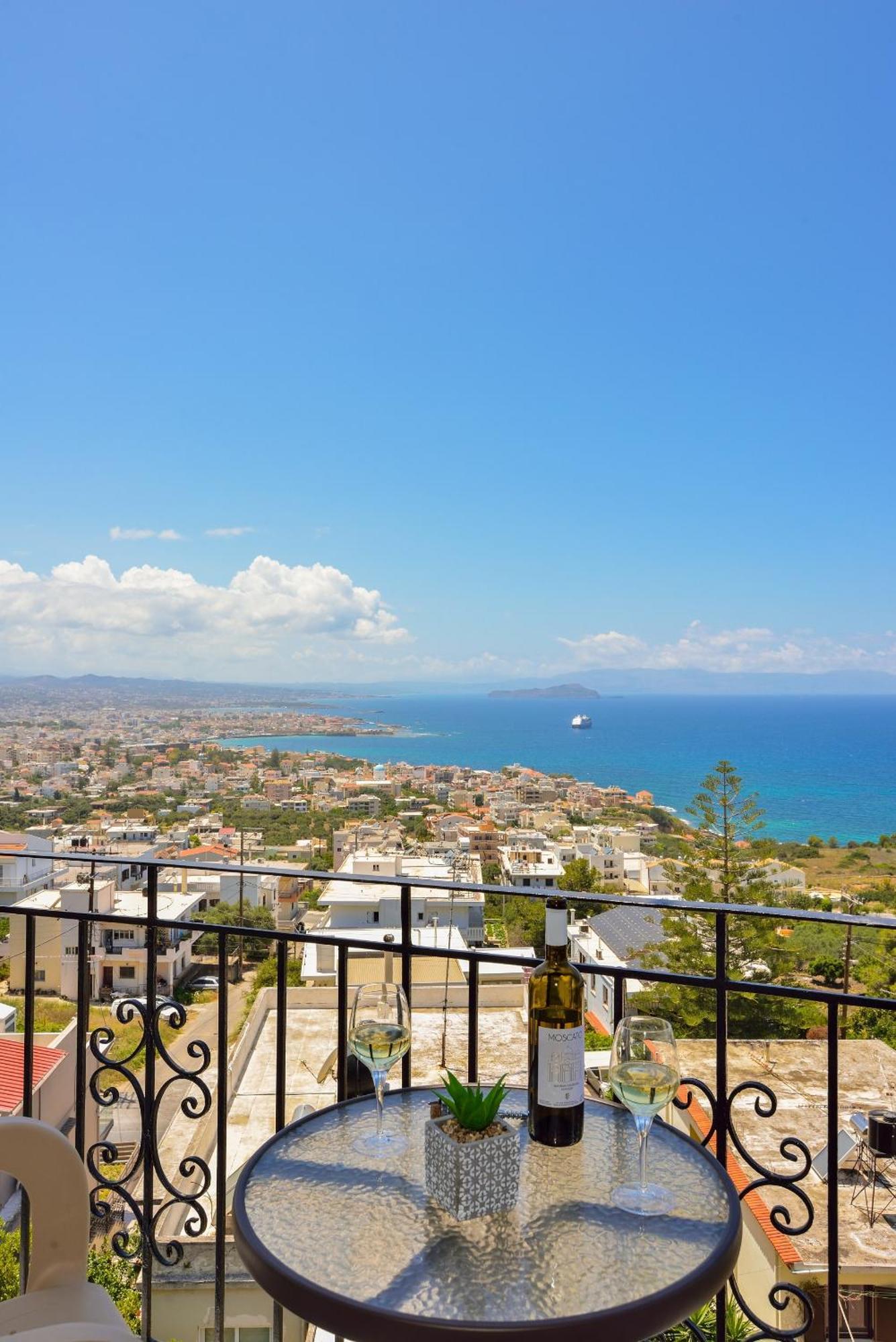 Apartment Loucerna Chania *