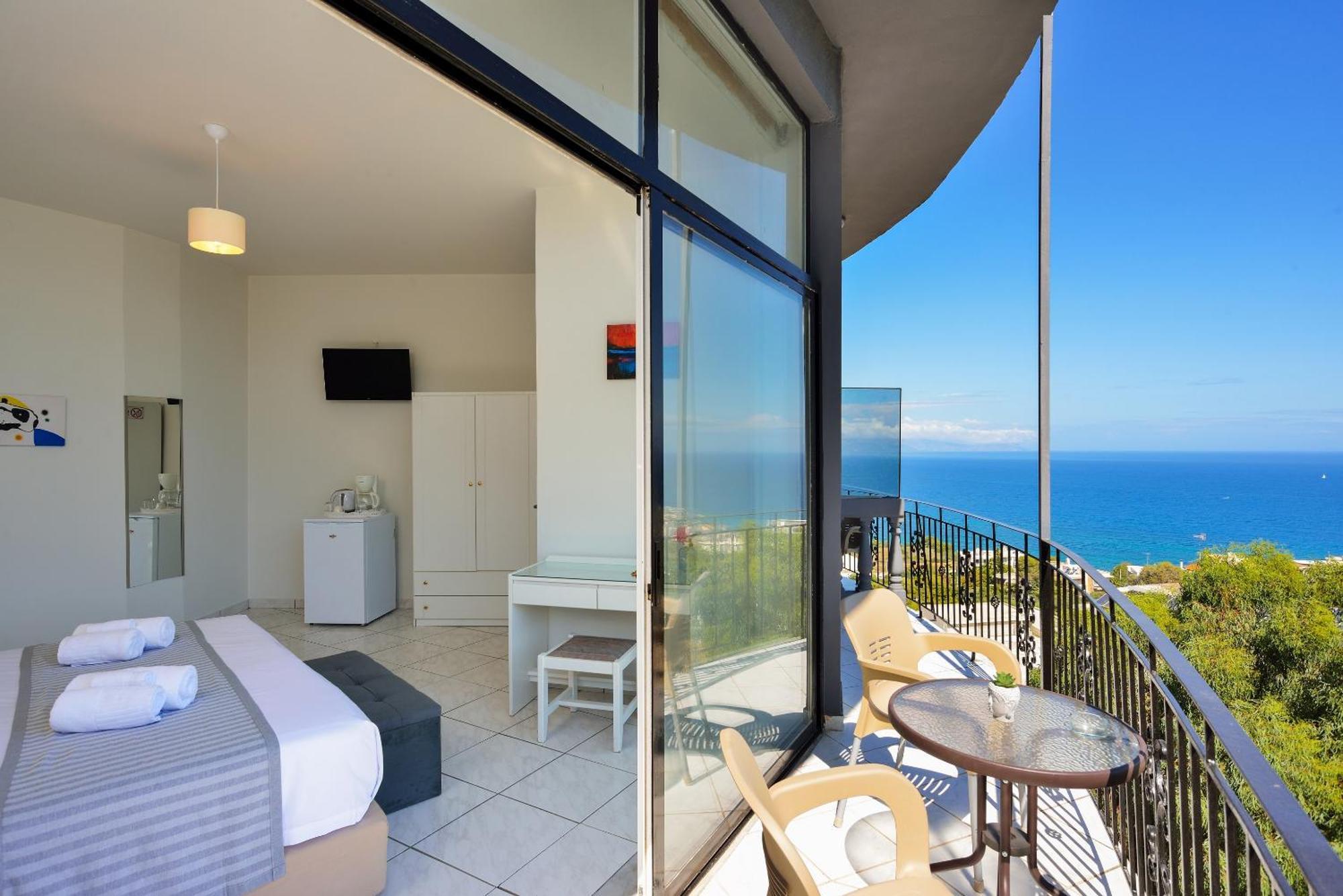 Apartment Loucerna Chania *