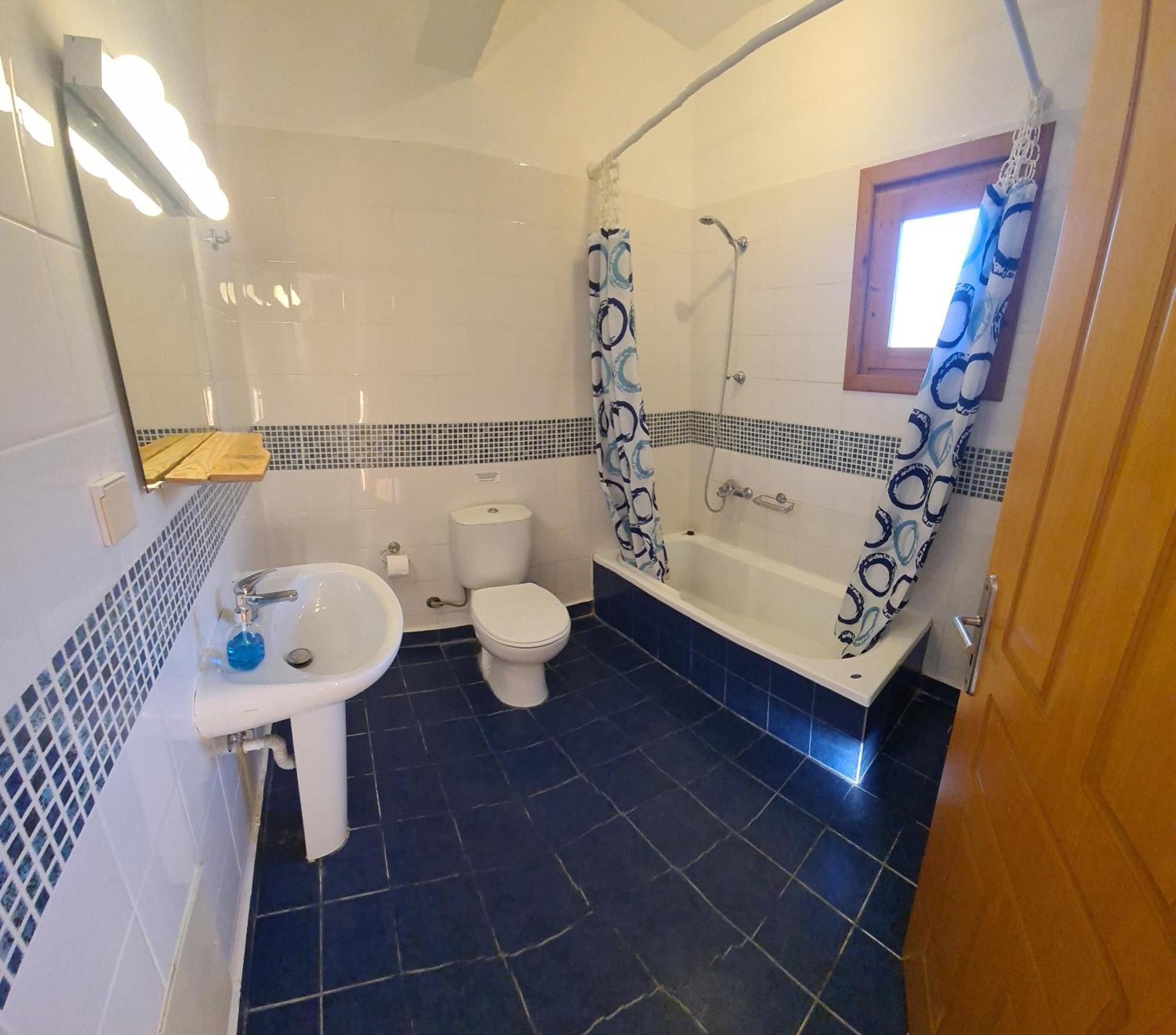 Asteria Not Overlooked, 3 Min Drive To *