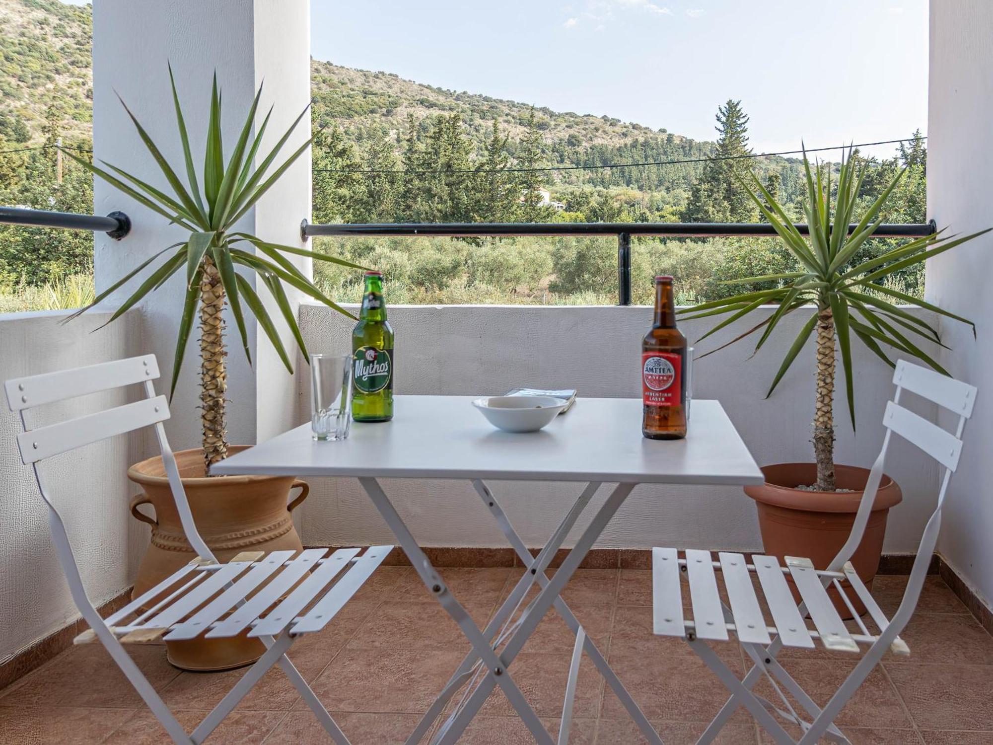 Asteria Not Overlooked, 3 Min Drive To Villa *