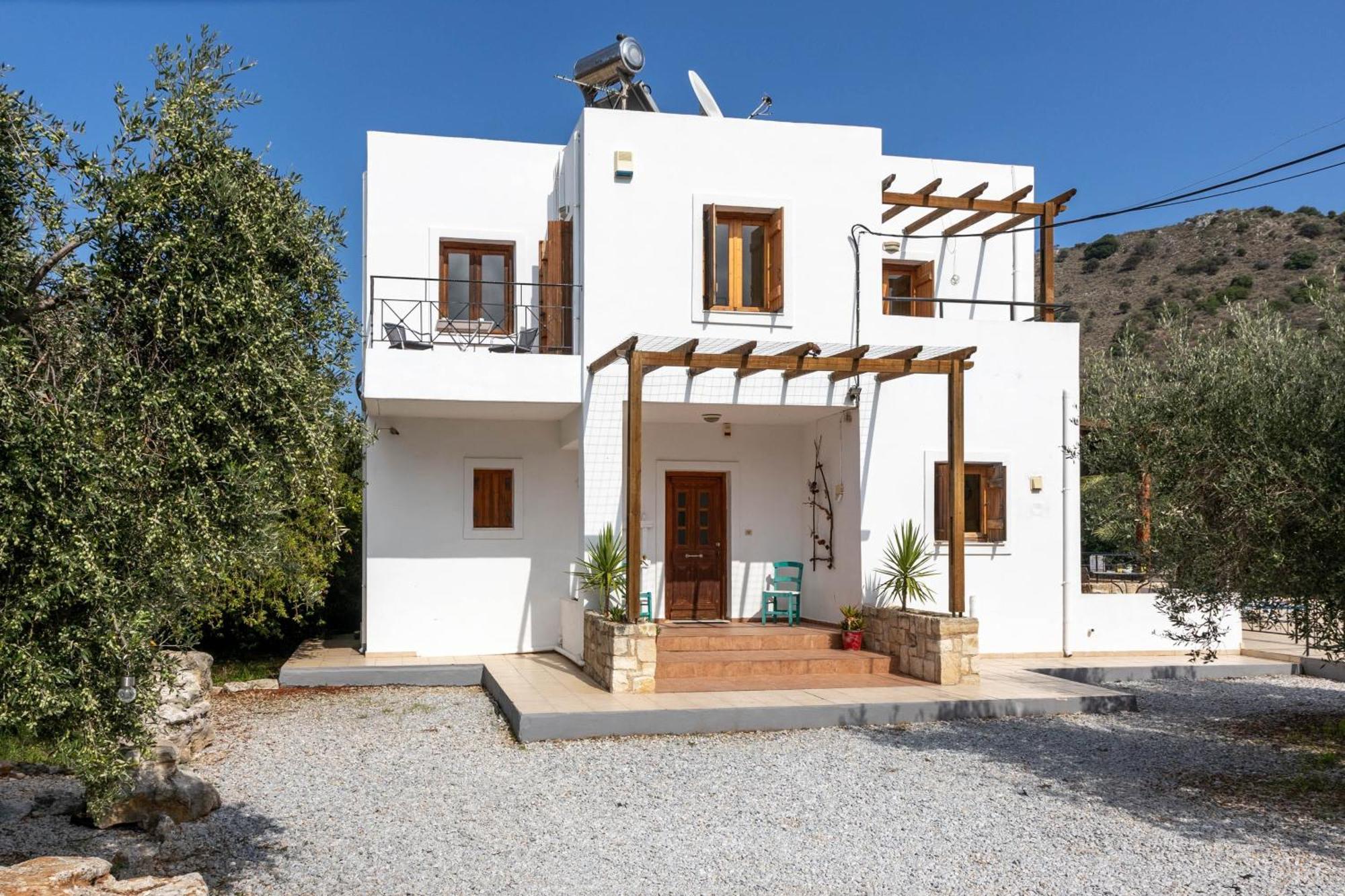 Asteria Not Overlooked, 3 Min Drive To * Chania (Crete)