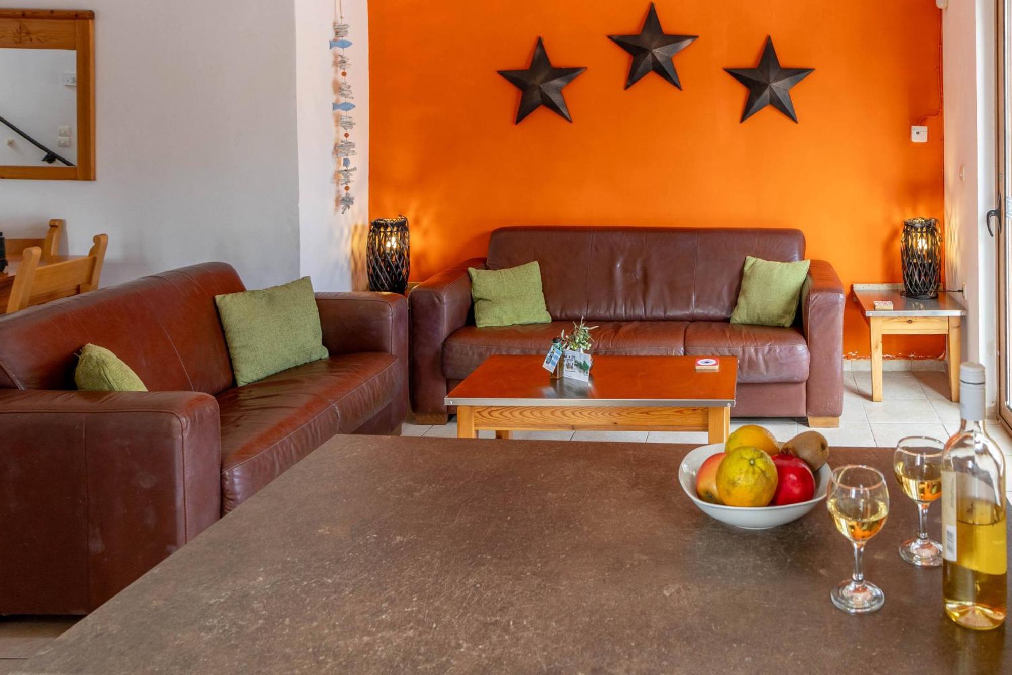 Villa Asteria Not Overlooked, 3 Min Drive To Chania (Crete)