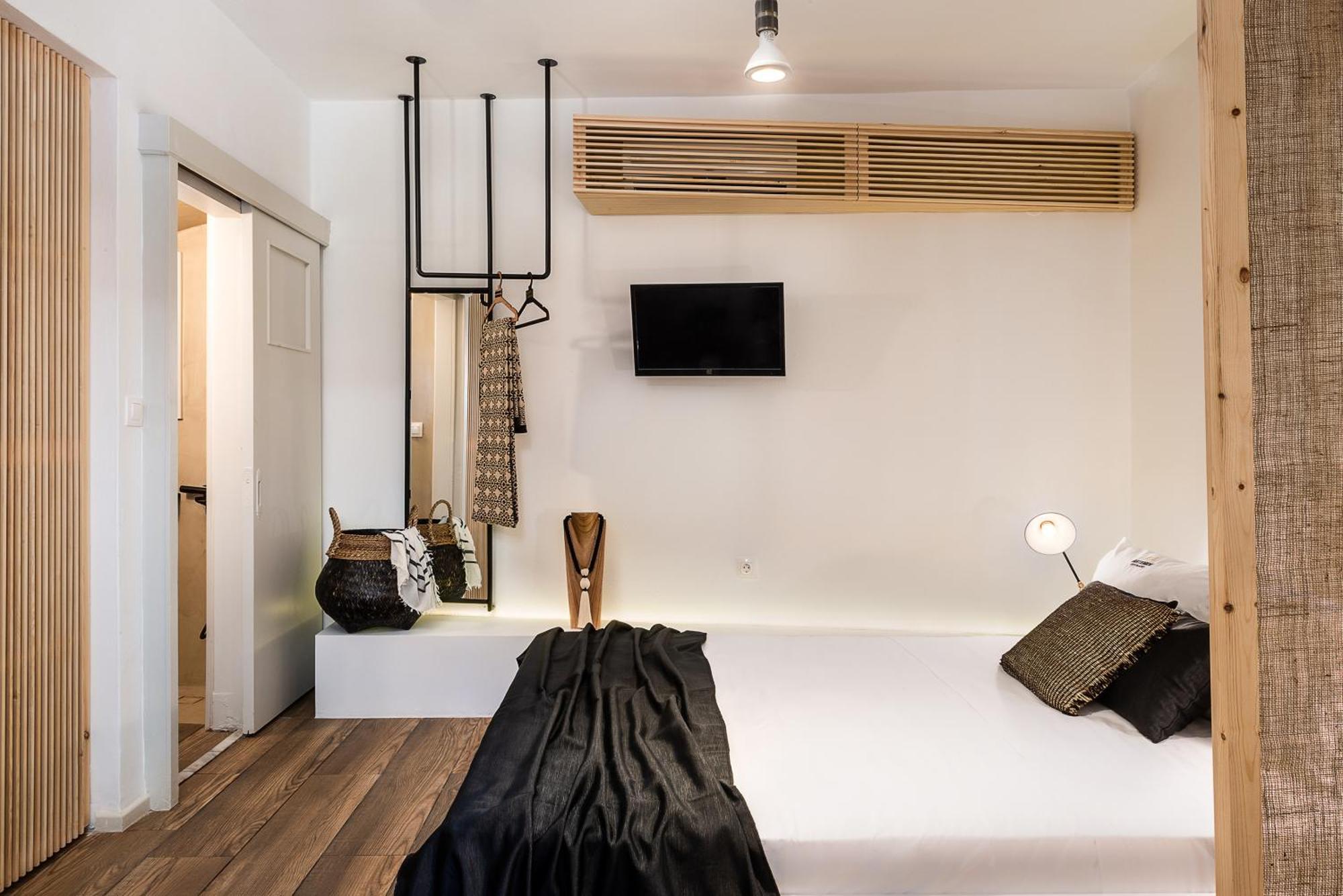 Artemide Places- Petite * Chania (Crete)