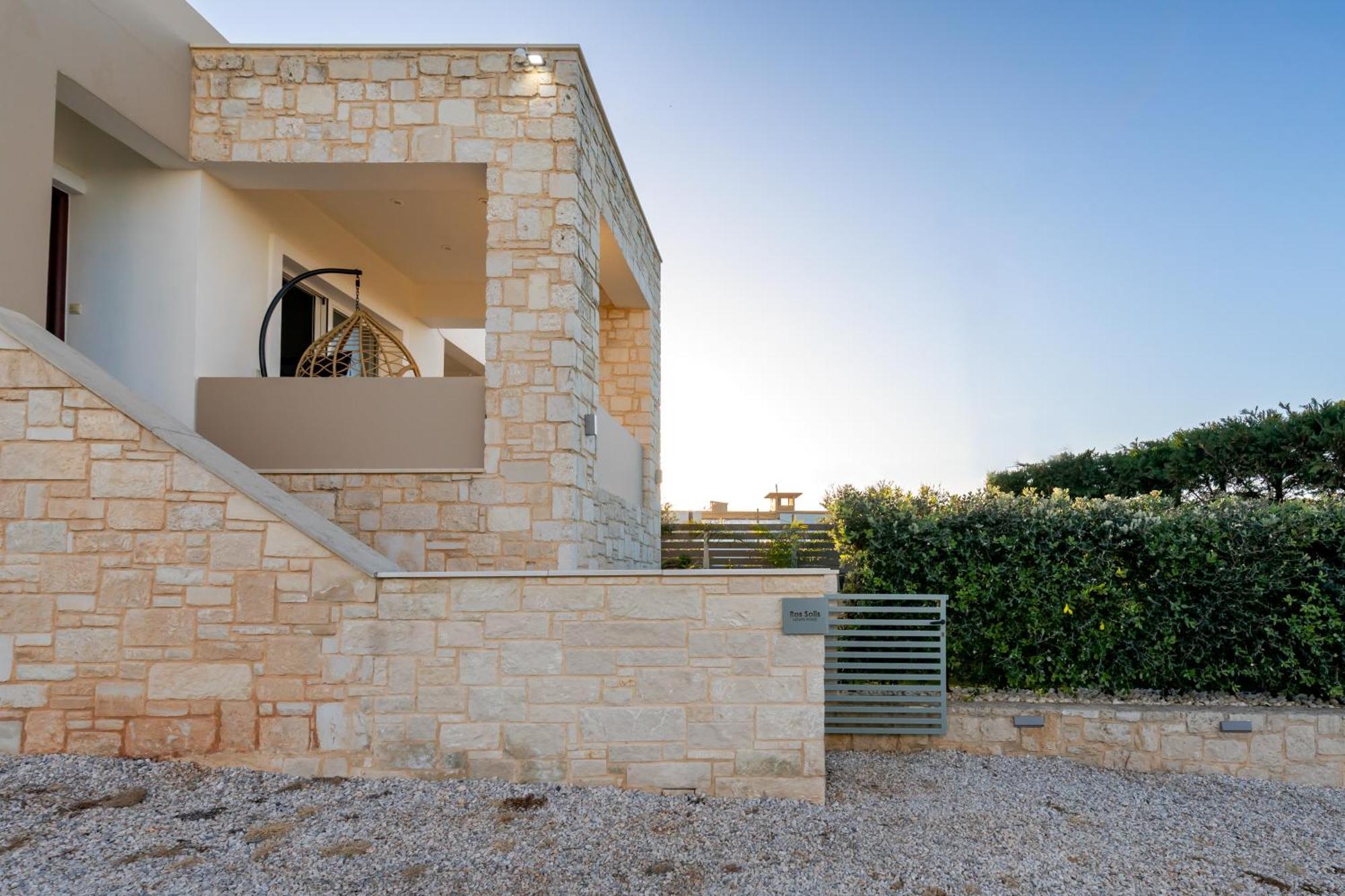 Ros Solis Luxure House Holiday home